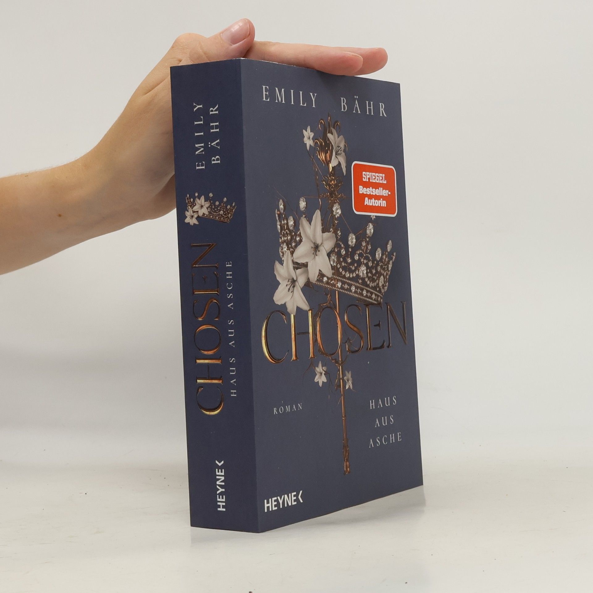 Emily Bähr Chosen - Haus aus Asche