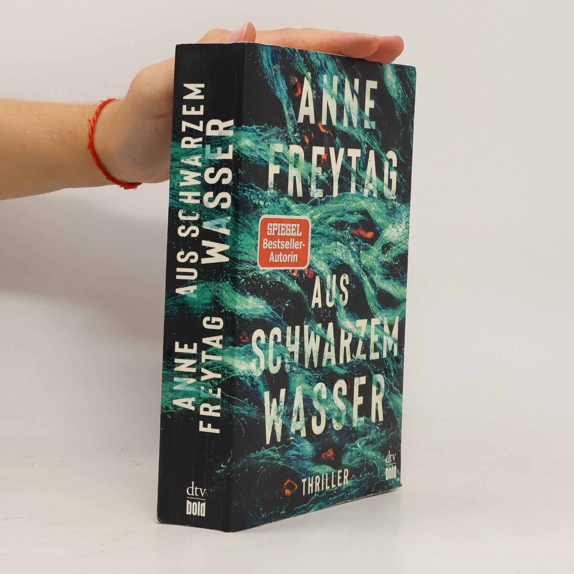 Anne Freytag Aus schwarzem Wasser