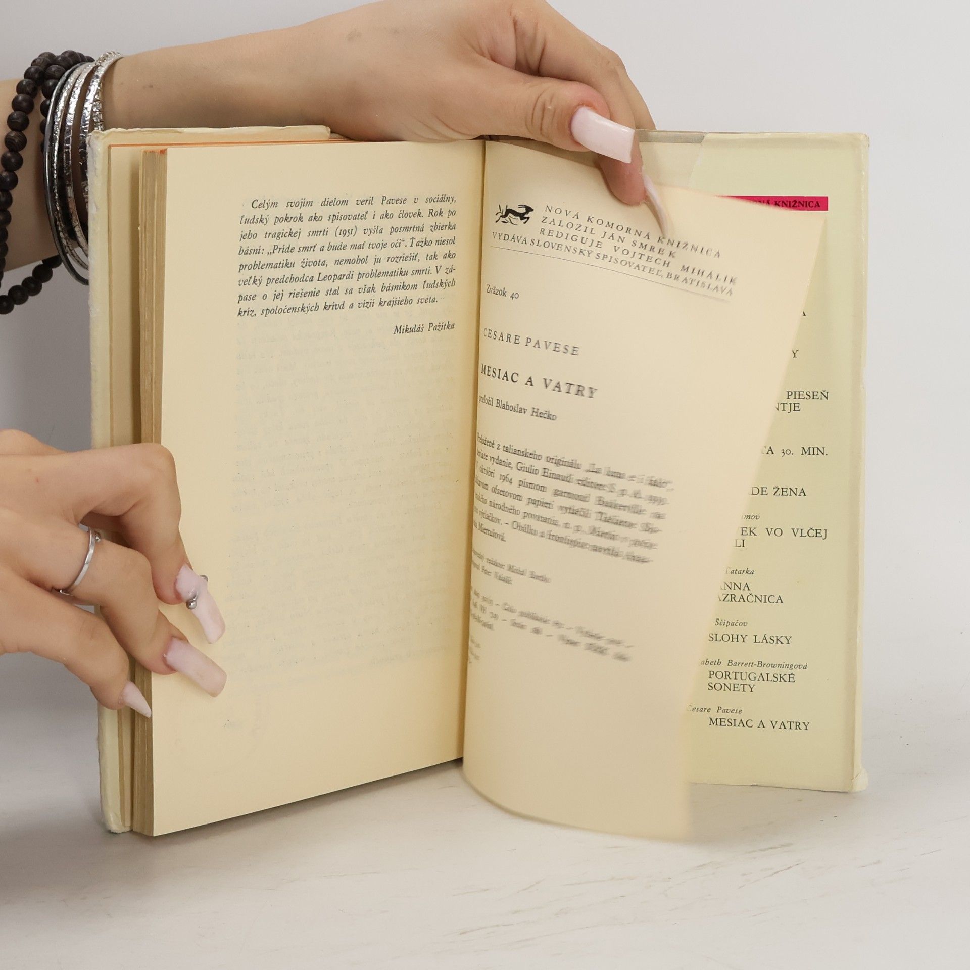 Cesare Pavese Mesiac a vatry