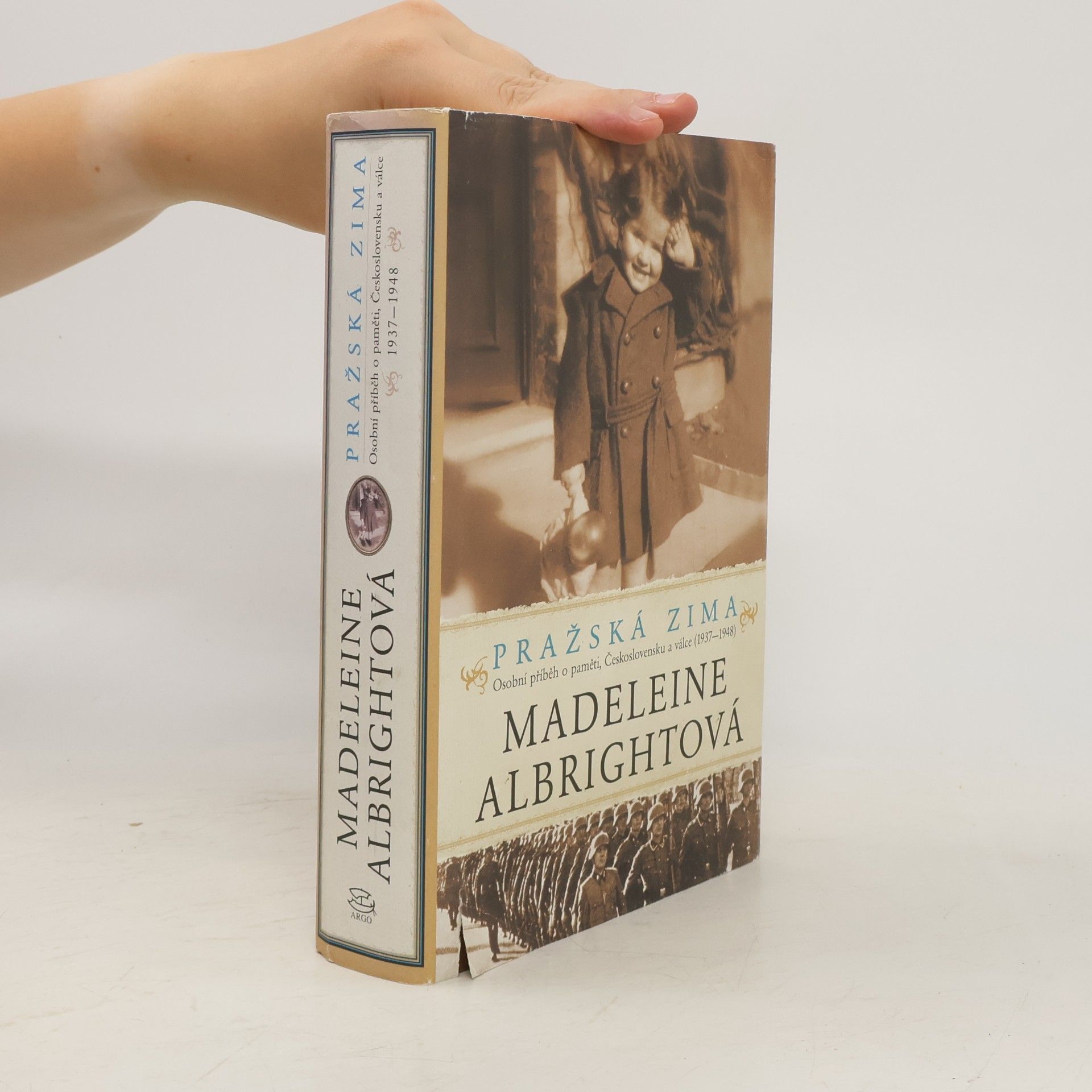 Madeleine Albright Pražská zima