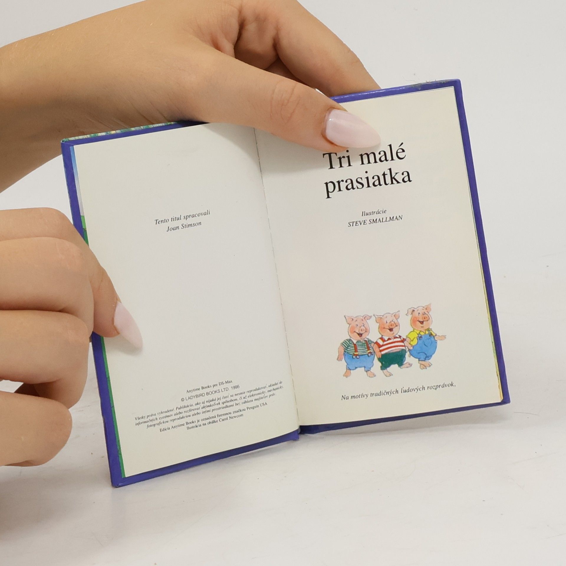 Joan Stimson Tri malé prasiatka