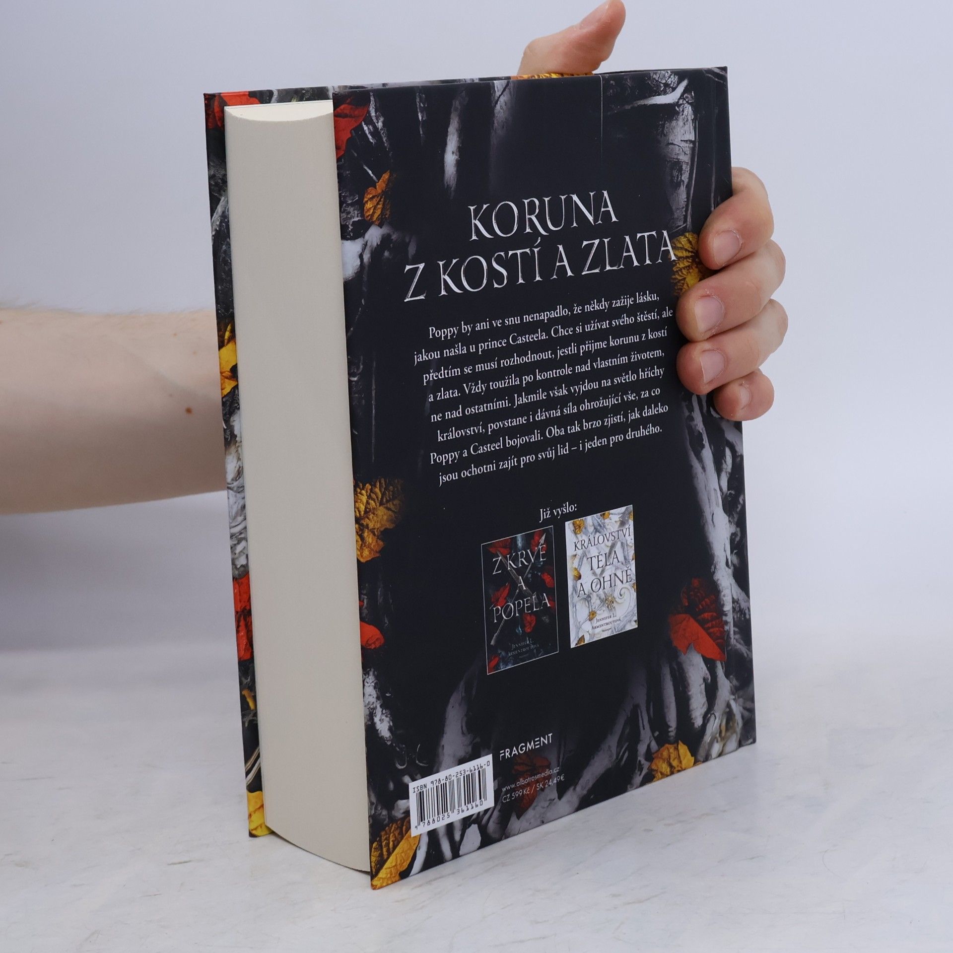 Jennifer Armentrout Koruna z kostí a zlata