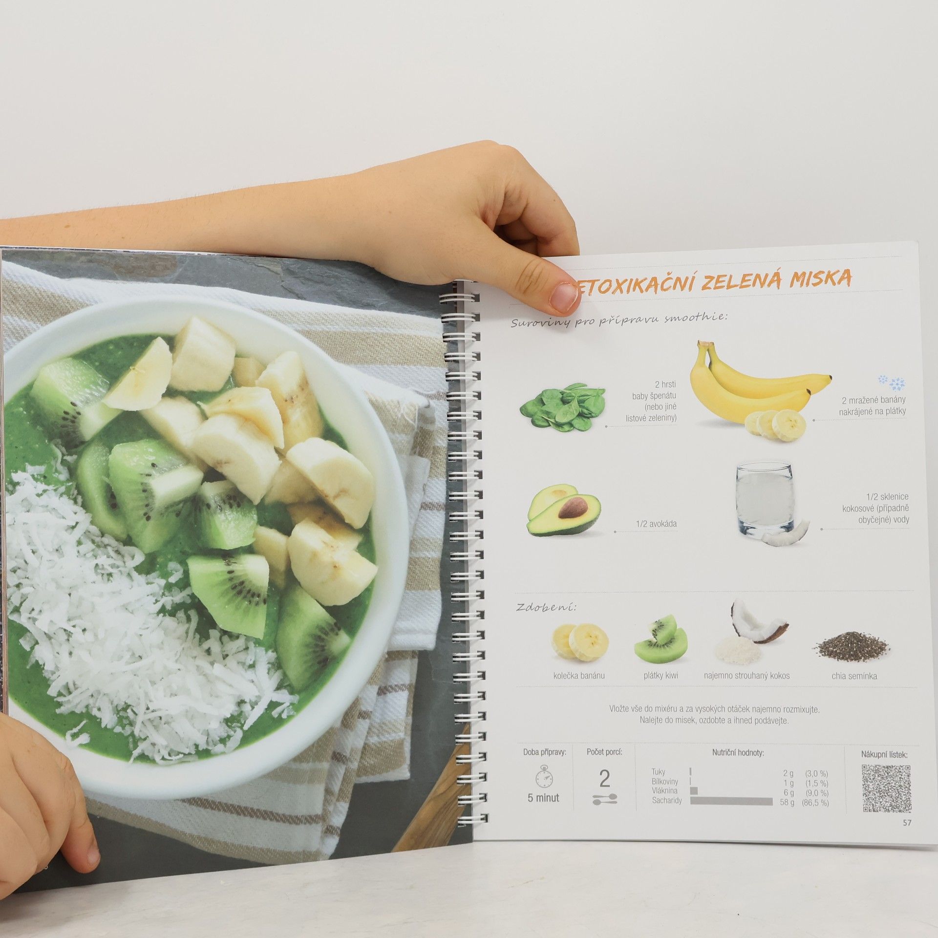 Stanislava Holomková Fit Smoothies Bowls