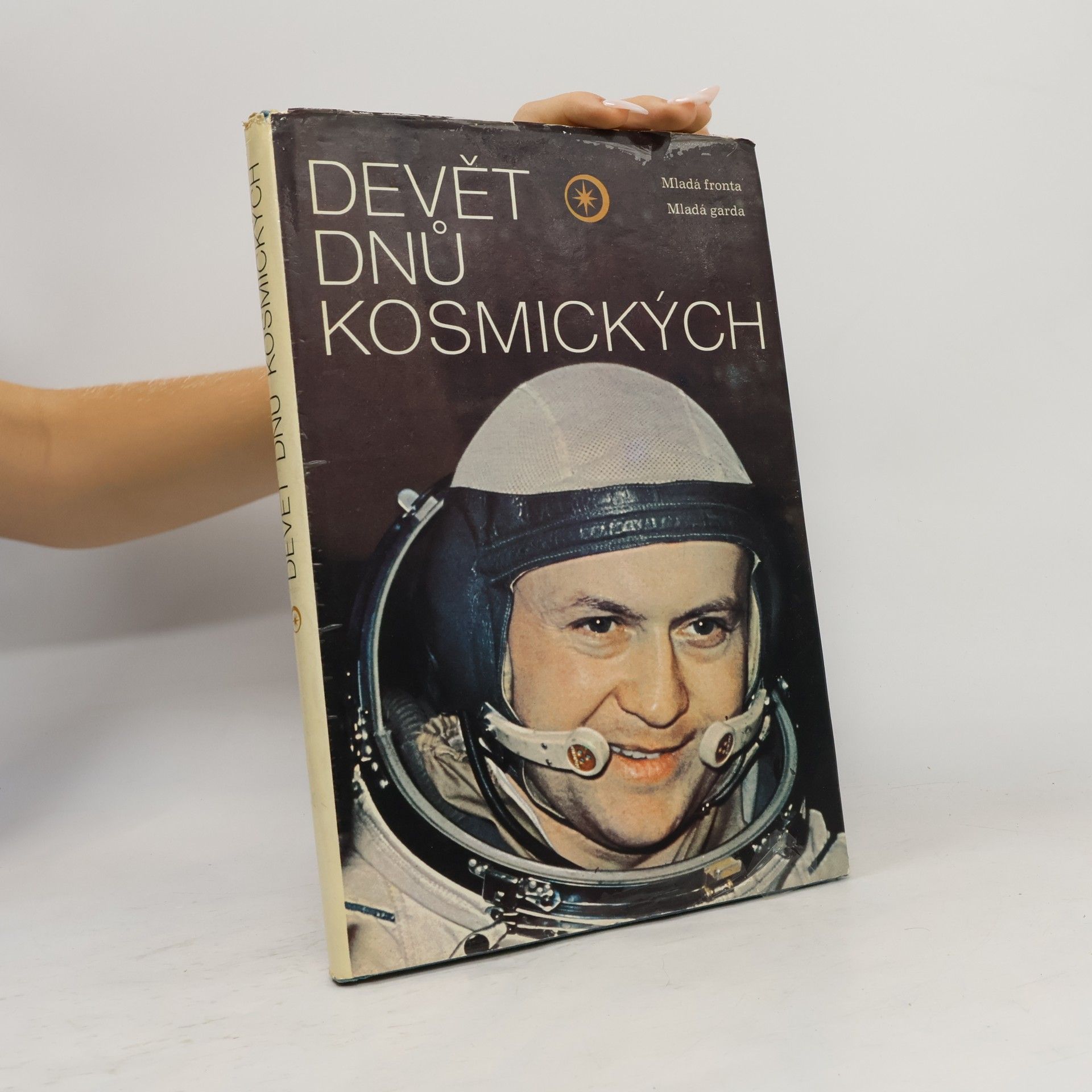 Otto Dufek Devět dnů kosmických