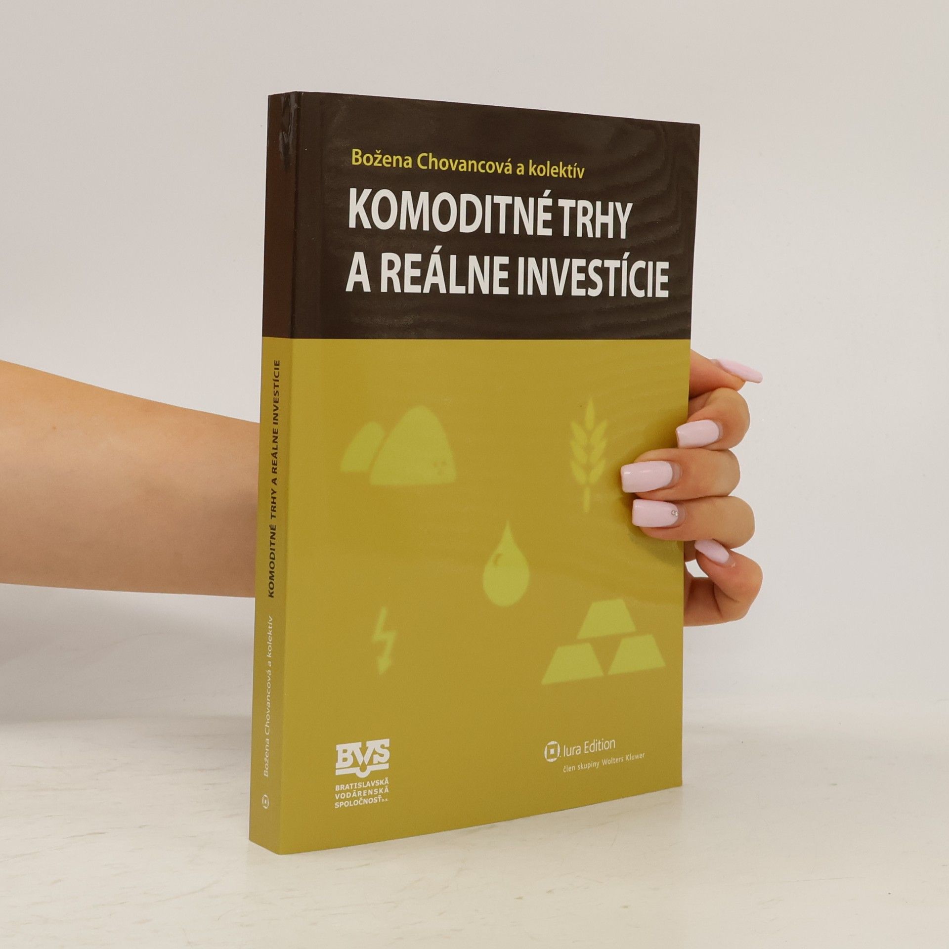 Božena Chovancová Komoditné trhy a reálne investície