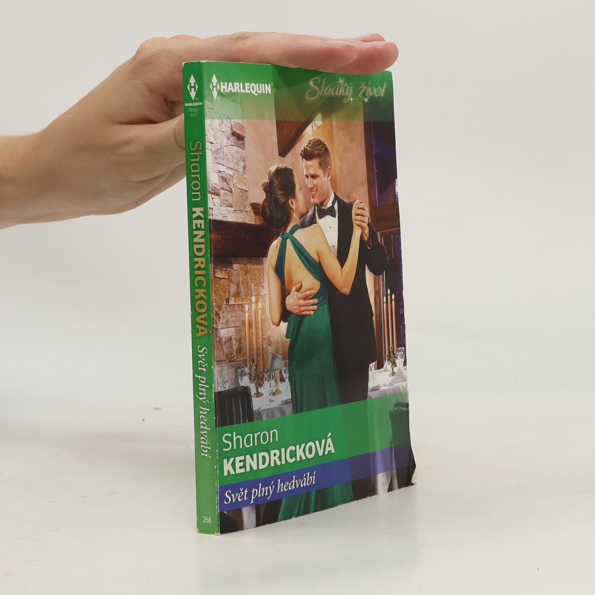 Sharon Kendrick Svět plný hedvábí