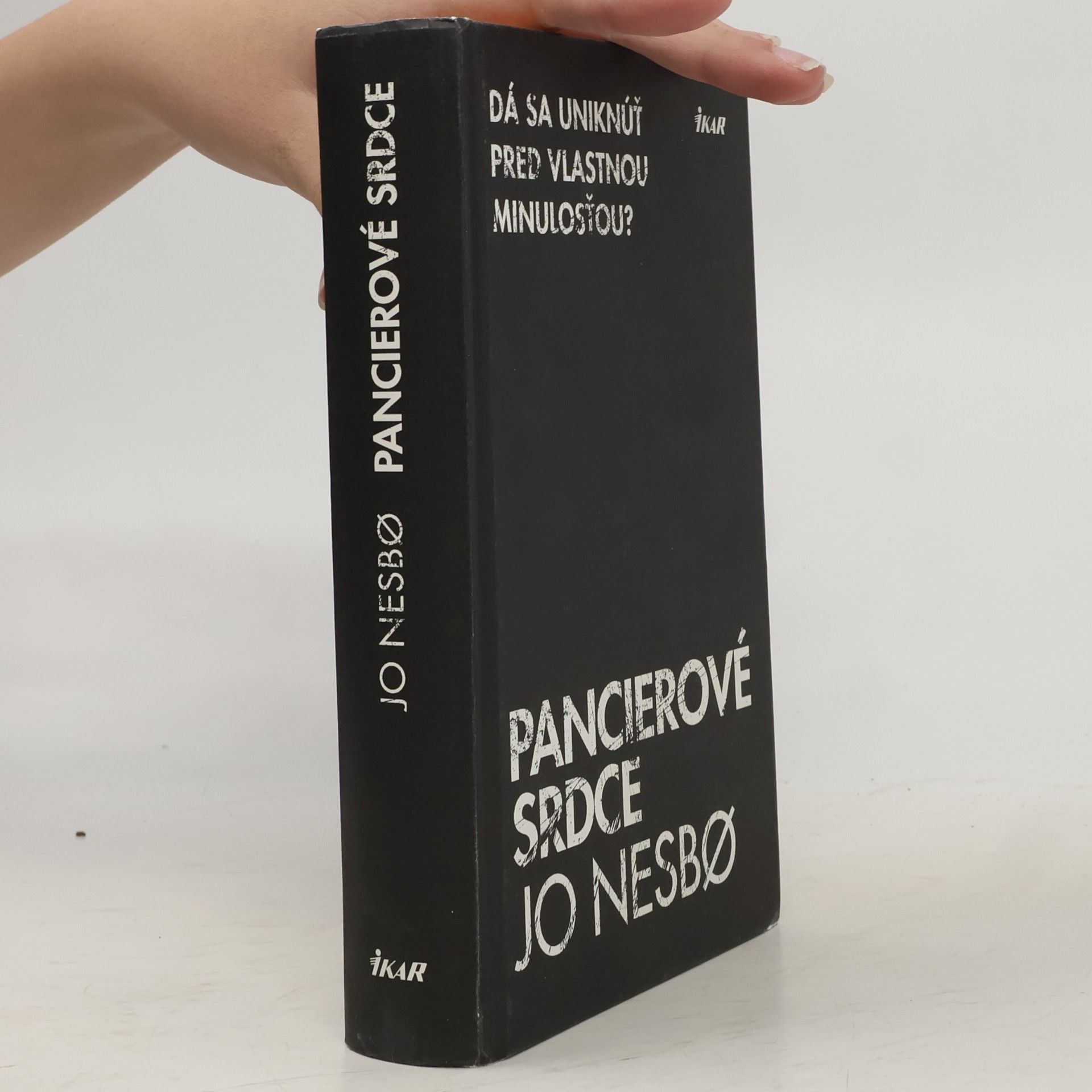 Jo Nesbø Pancierové srdce