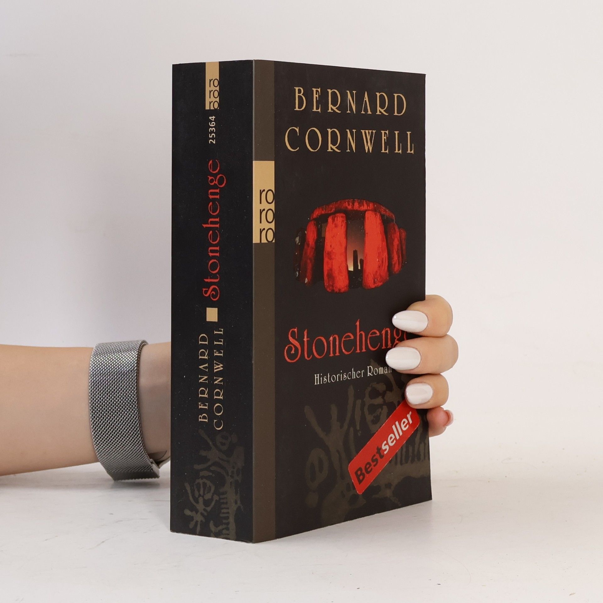 Bernard Cornwell Stonehenge