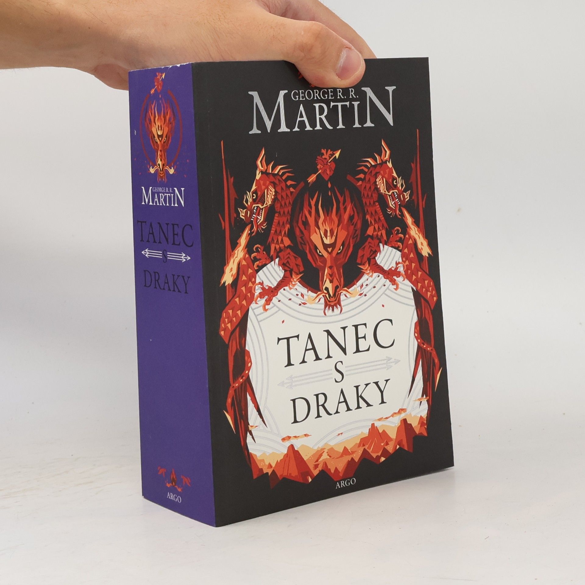 George R. R. Martin Tanec s draky
