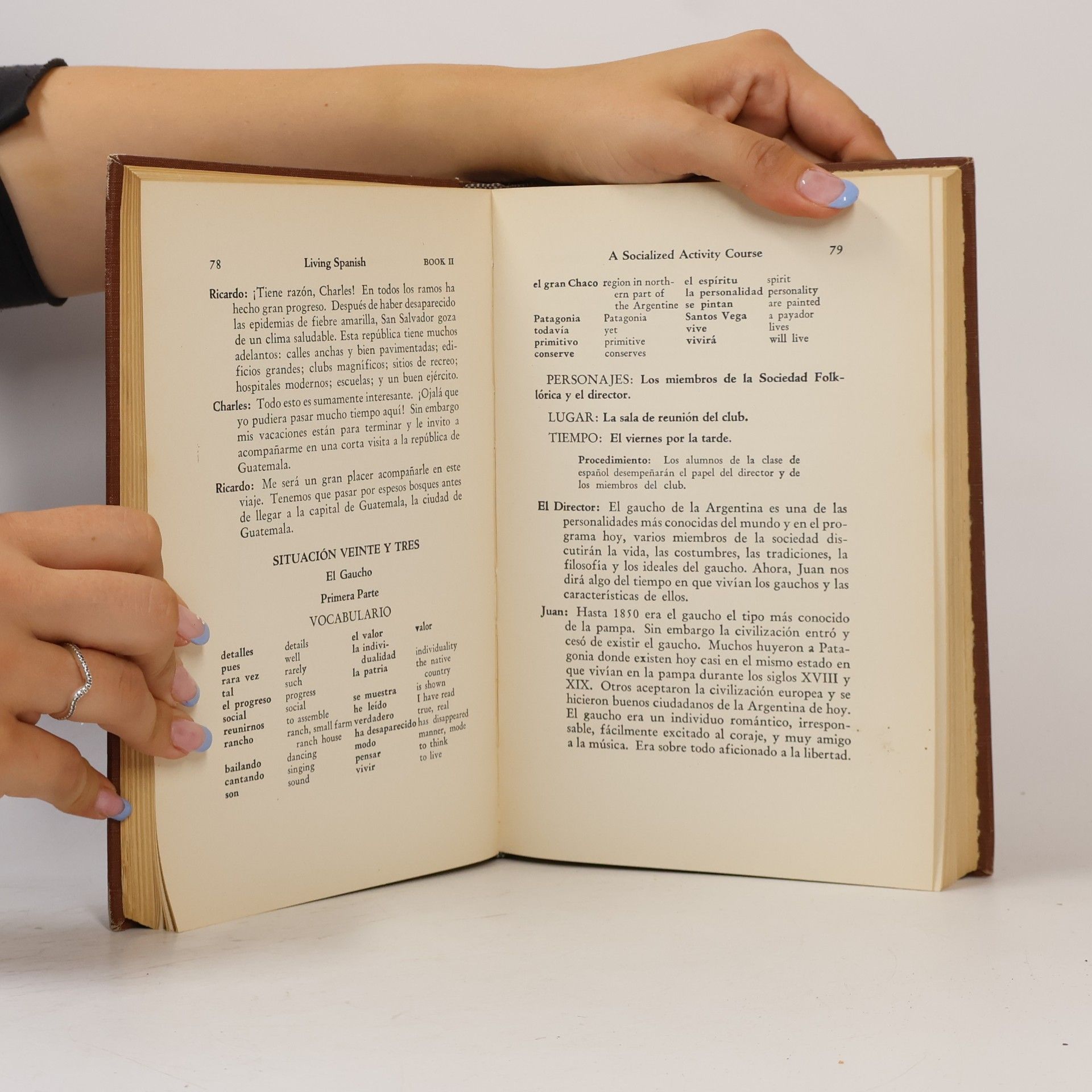 Various authors Living Spanish. A Socialized Activity Course II