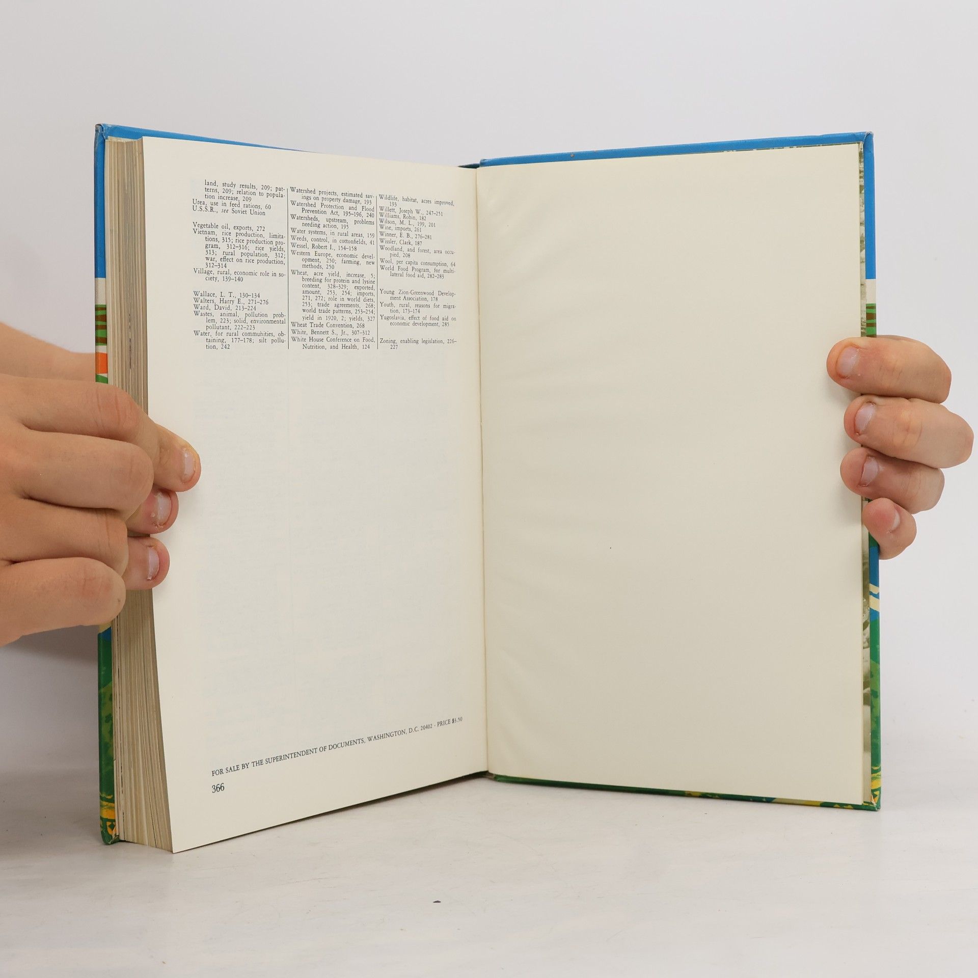 Various authors Contours of Change