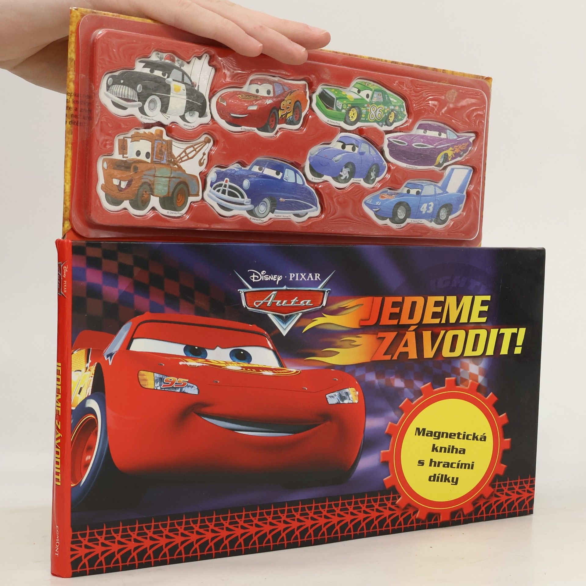 Walt Disney Auta - Jedeme závodit!