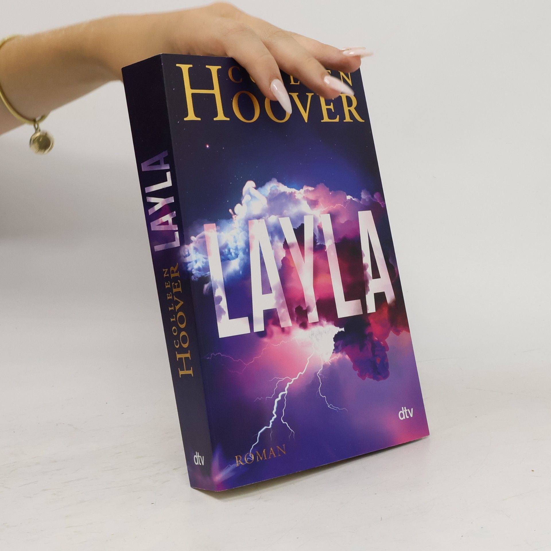 Colleen Hoover Layla