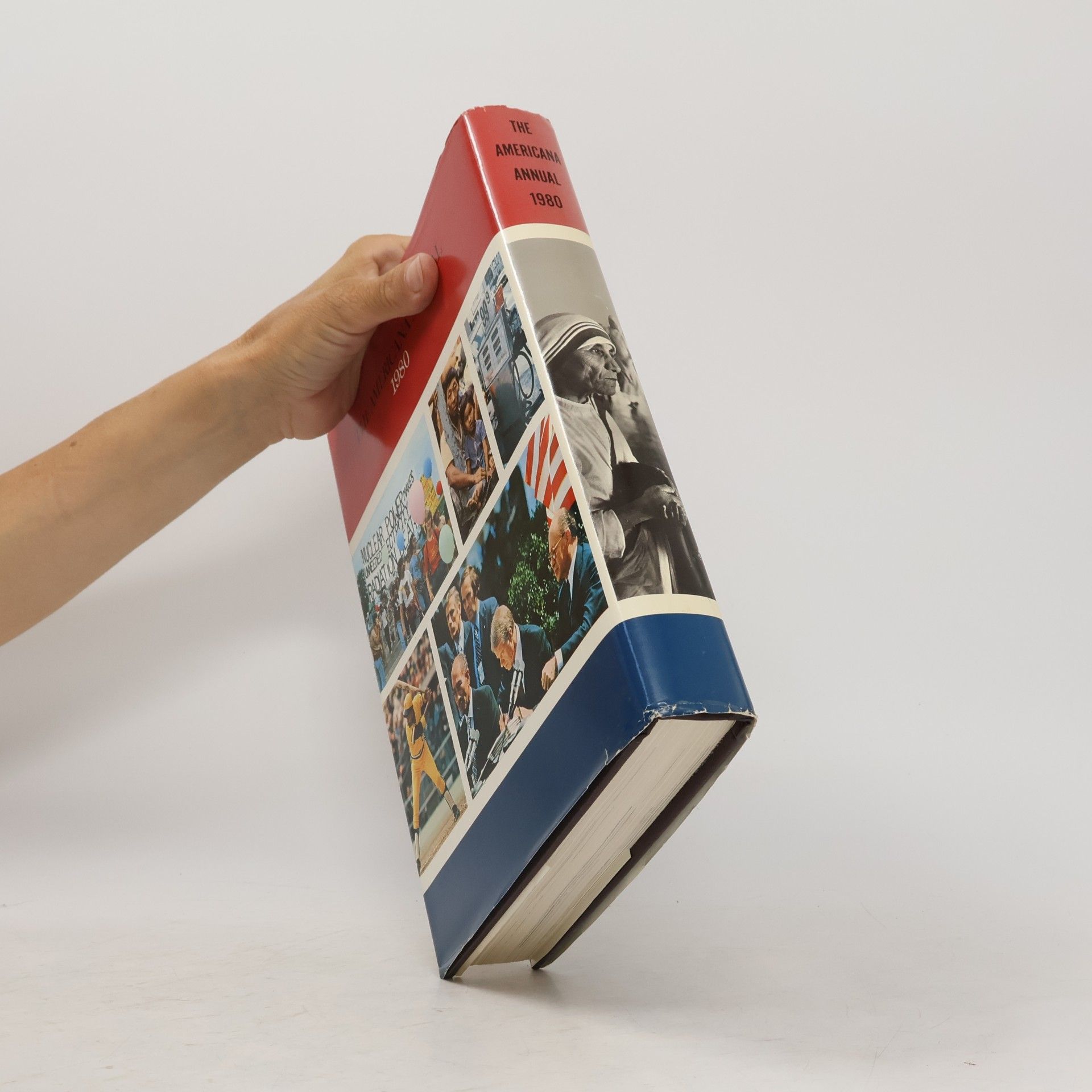Edward Humphrey The Encyclopedia Americana Yearbook: Americana Annual, 1980 - Completely New 58th Edition