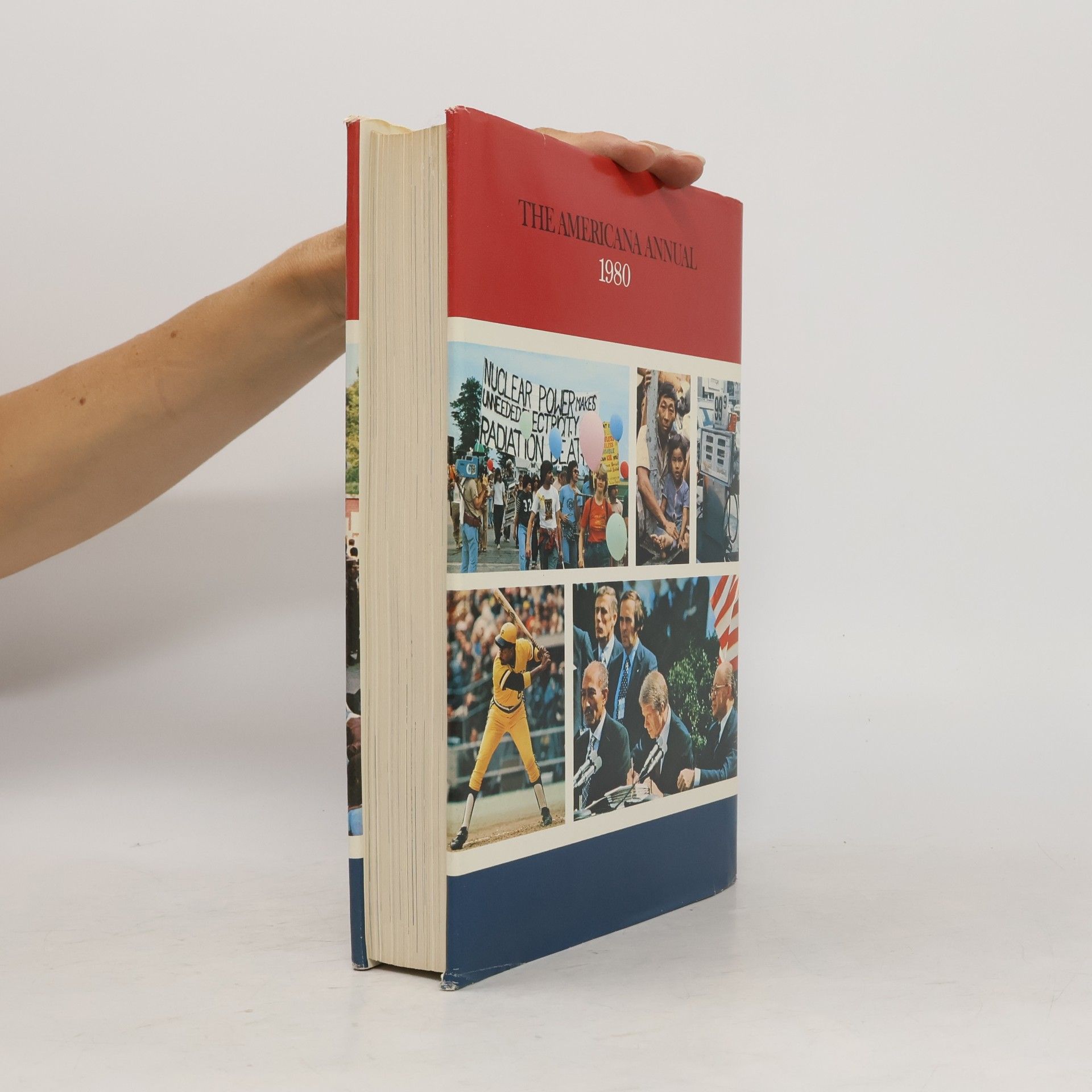 Edward Humphrey The Encyclopedia Americana Yearbook: Americana Annual, 1980 - Completely New 58th Edition