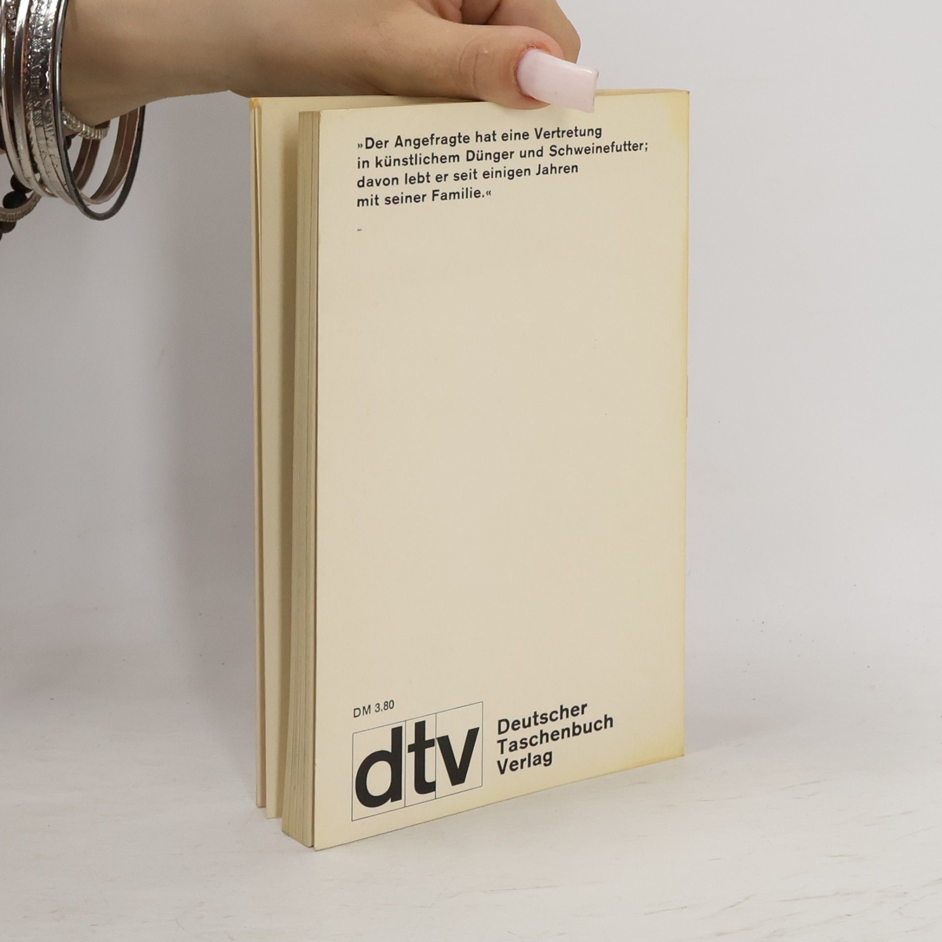 Various authors Es fängt damit an, dass am Ende der Punkt fehlt