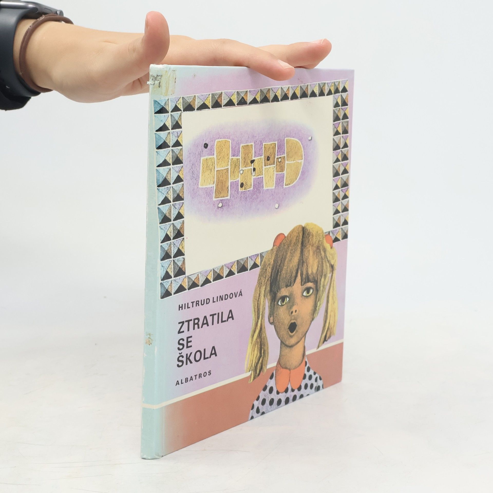 Eva Bergmannová Ztratila se škola