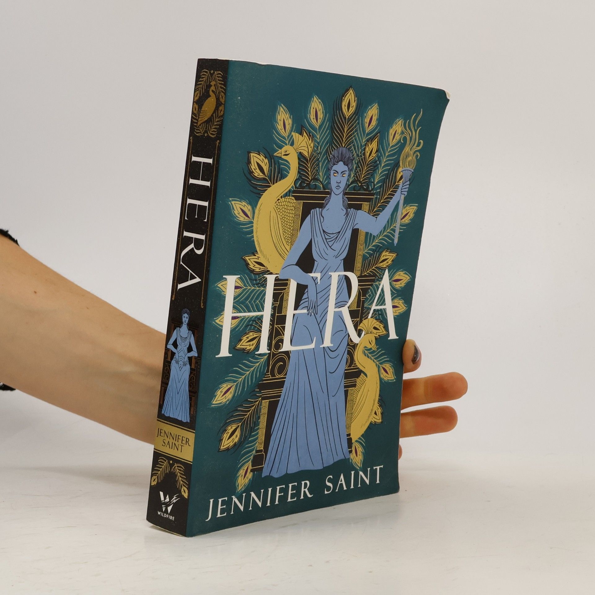Jennifer Saint Hera