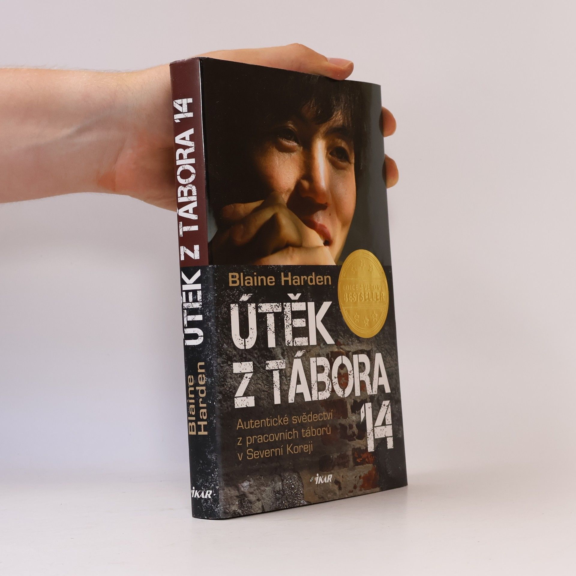 Blaine Harden Útěk z Tábora 14