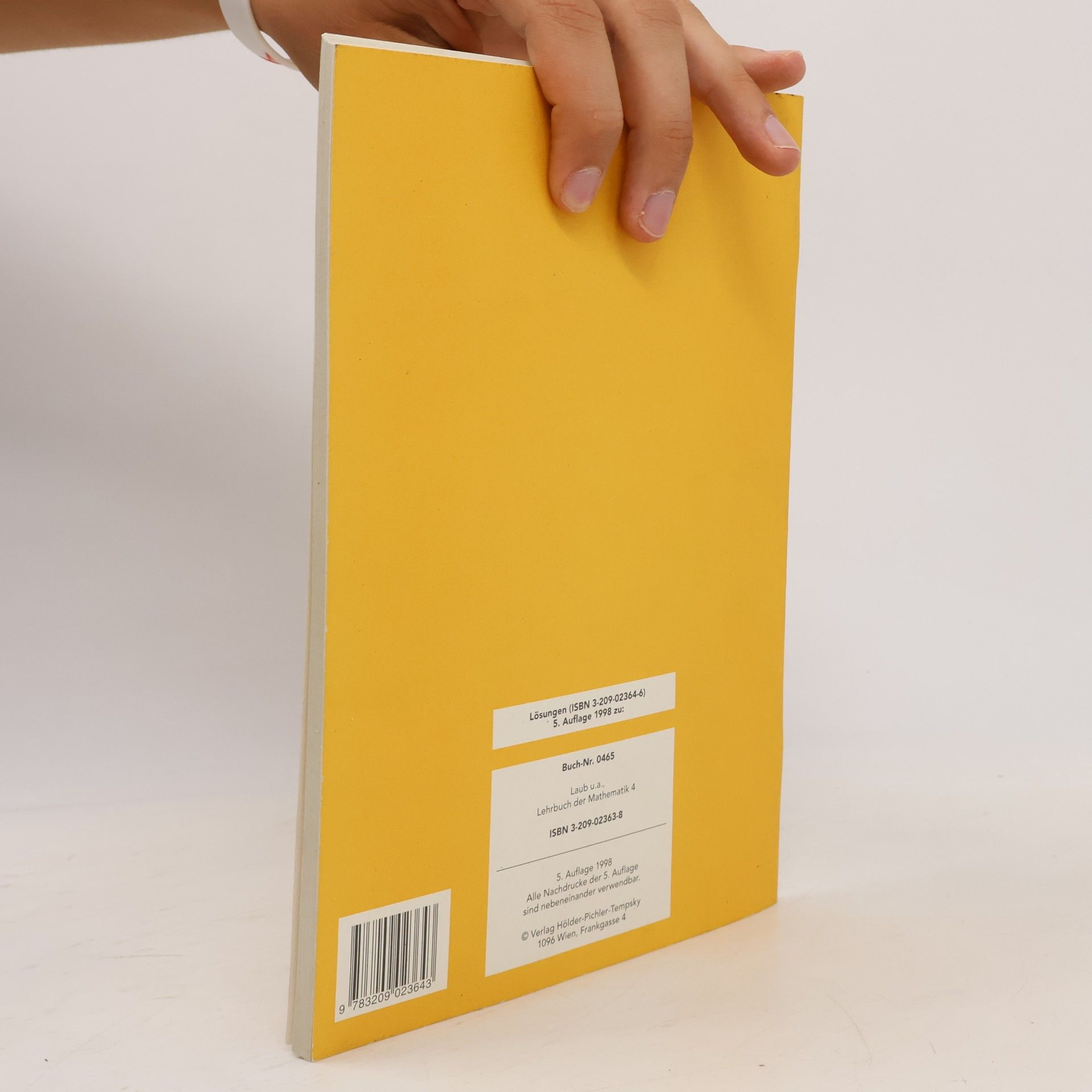 Various authors Lösungen zum Lehrbuch der Mathematik 4