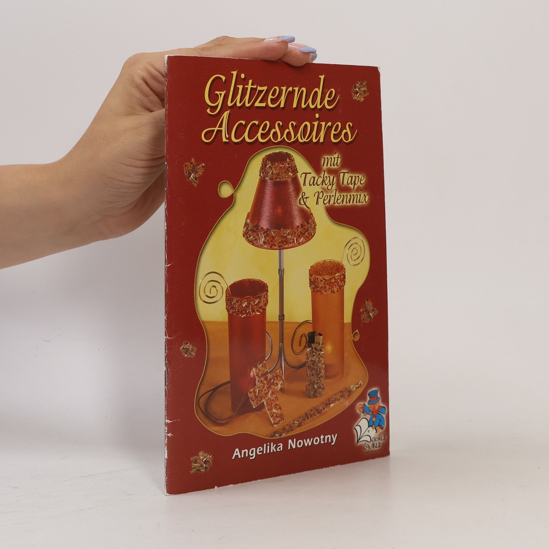Angelika Nowotny Glitzernde Accessoires mit Tacky tape & Perlenmix