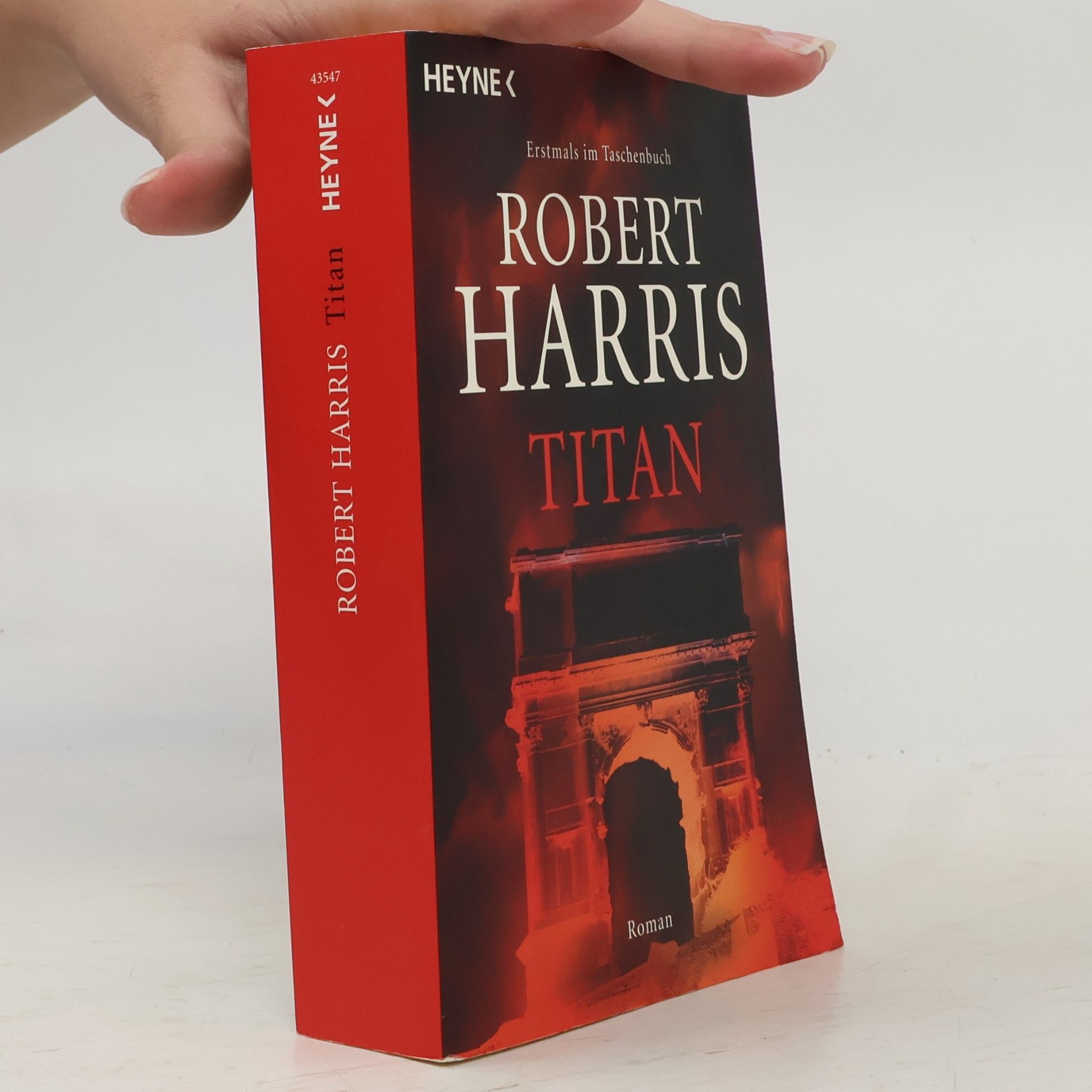 Robert Harris Titan