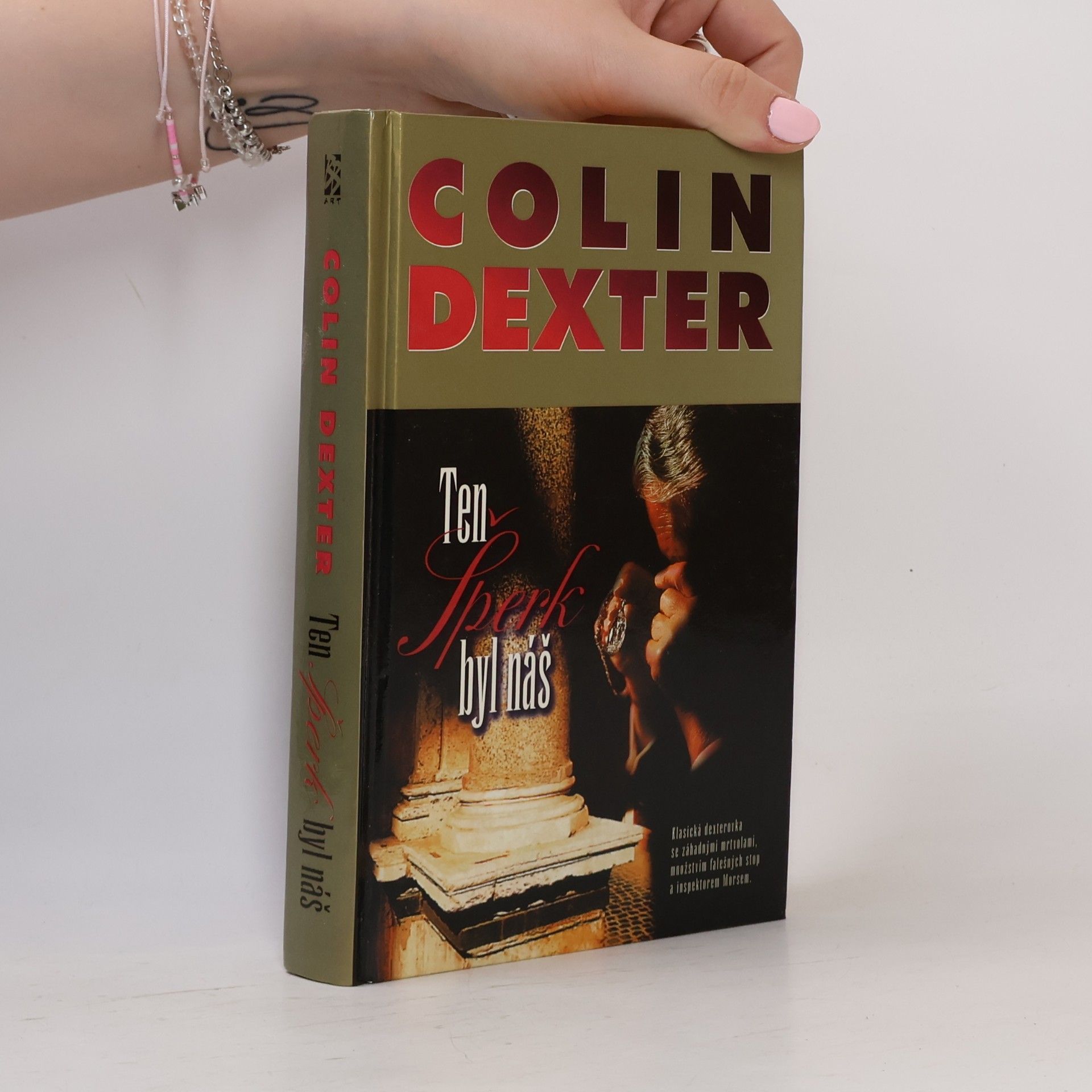 Colin Dexter Ten šperk byl náš