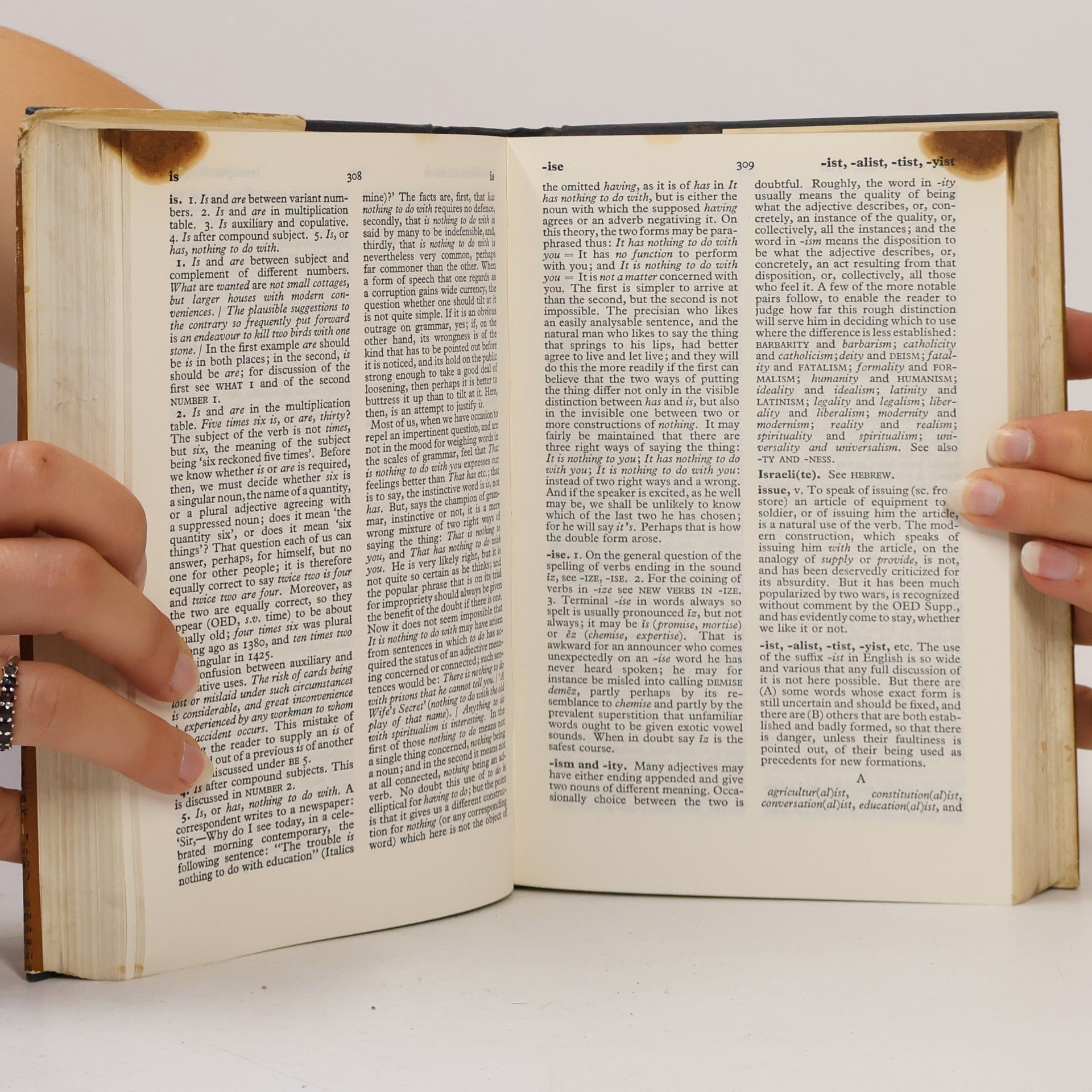 H. F. Fowler Fowler's Modern English Usage