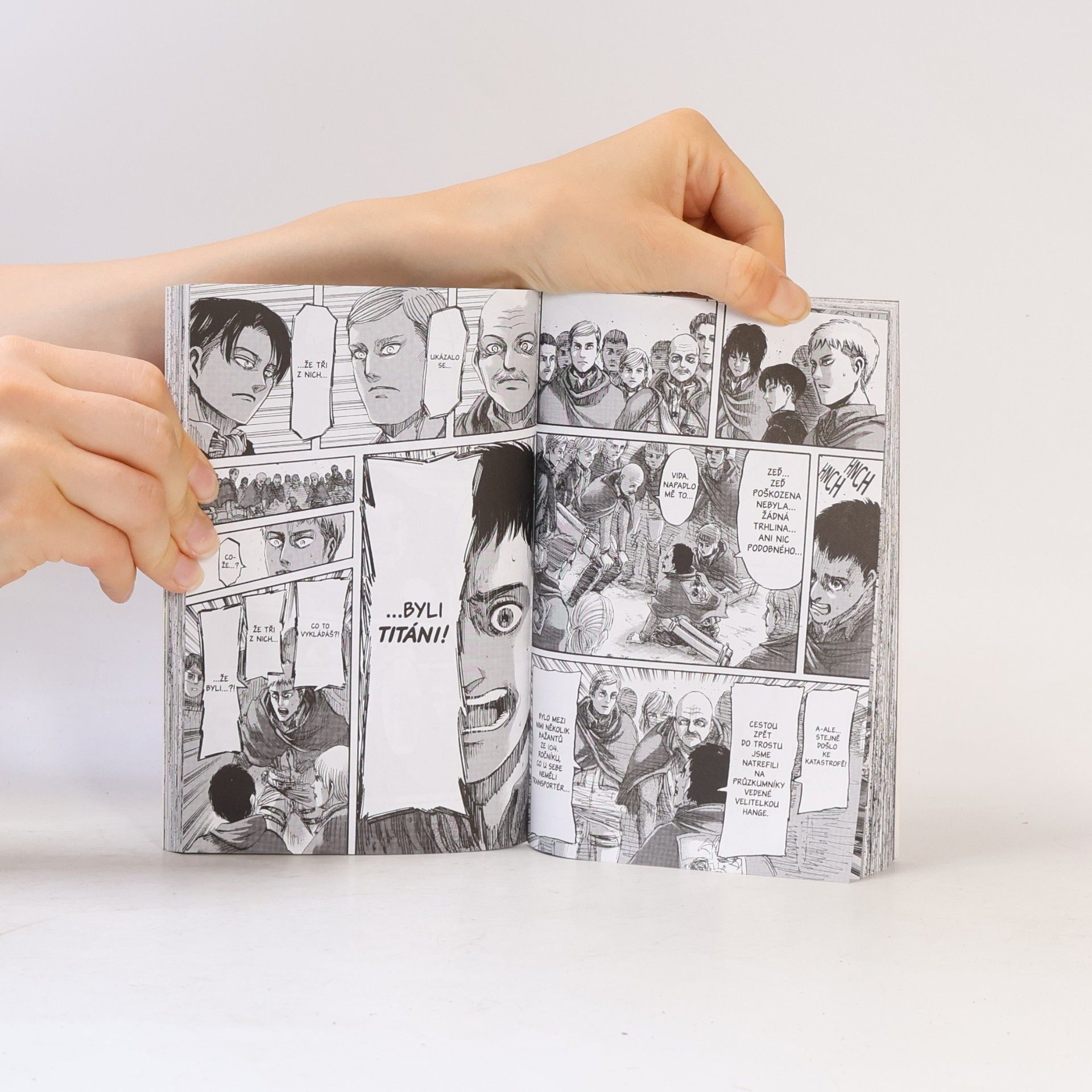 Hajime Isayama Útok titánů. 11