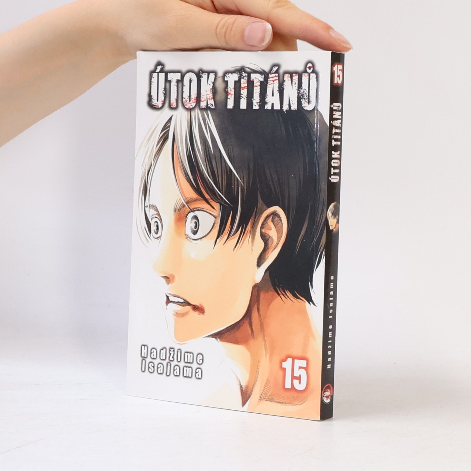 Hajime Isayama Útok titánů 15
