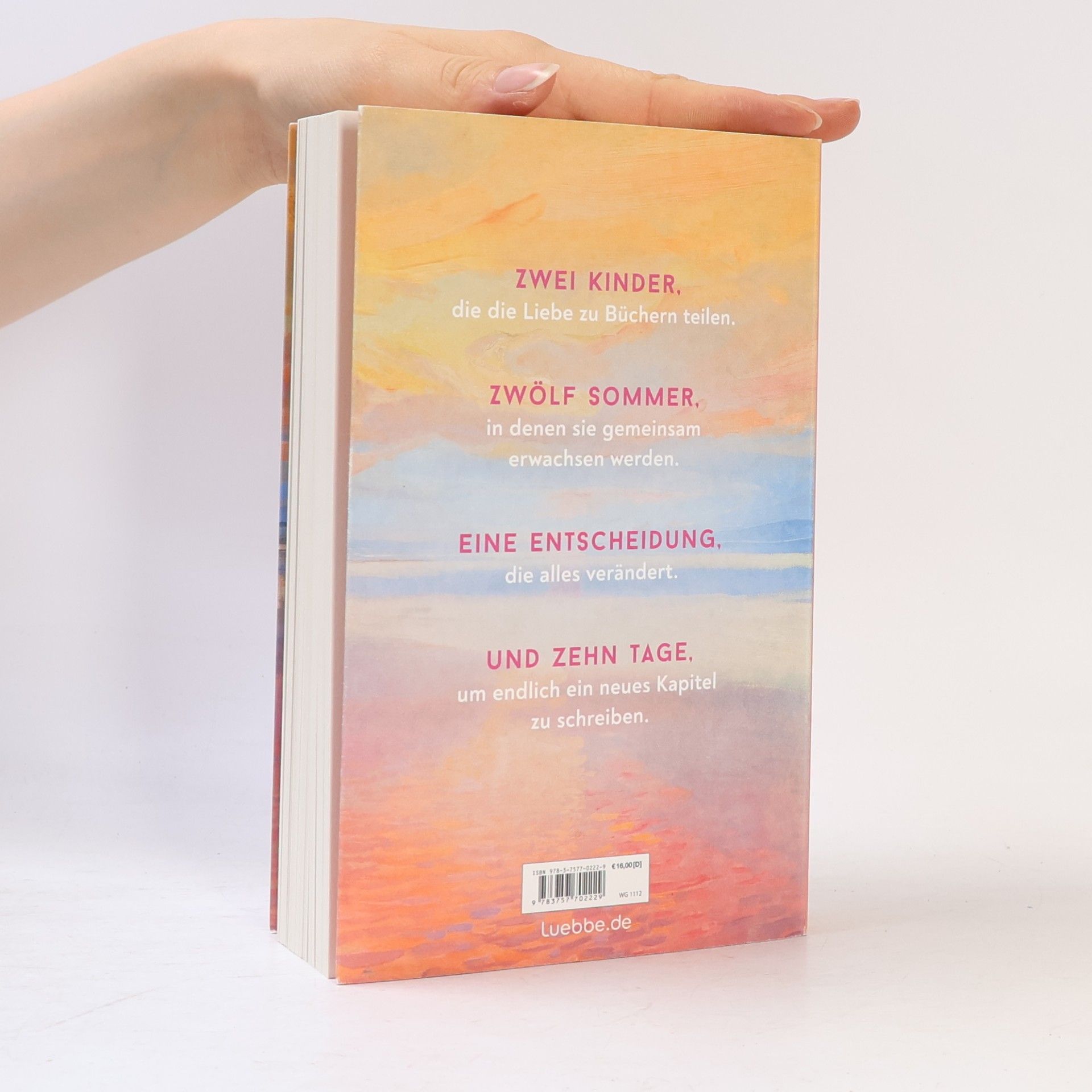 Lucy Astner Kein Sommer ohne August: Roman. SPIEGEL-Bestseller – der Sommerroman des Jahres für alle, die Bücher, Buchhandlungen und große Liebesgeschichten lieben (Every Summer Has A Story, Band 1)