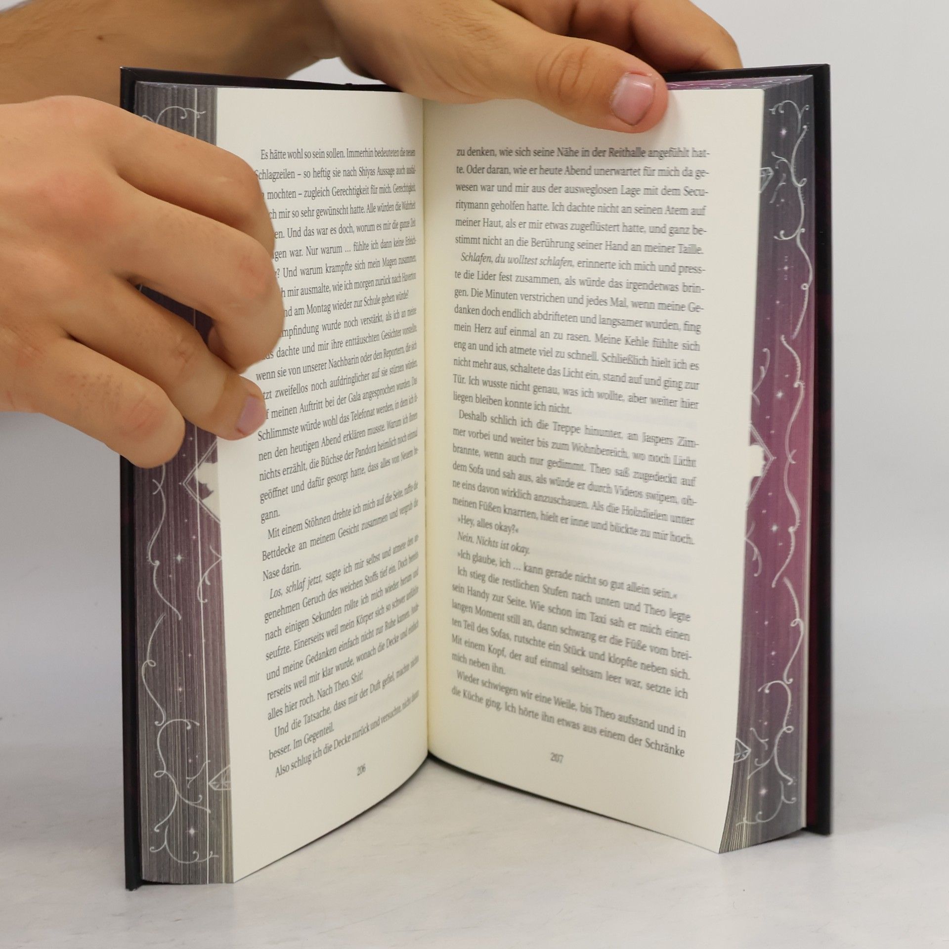 Jana Hoch The Ruby Circle (1). All unsere Geheimnisse