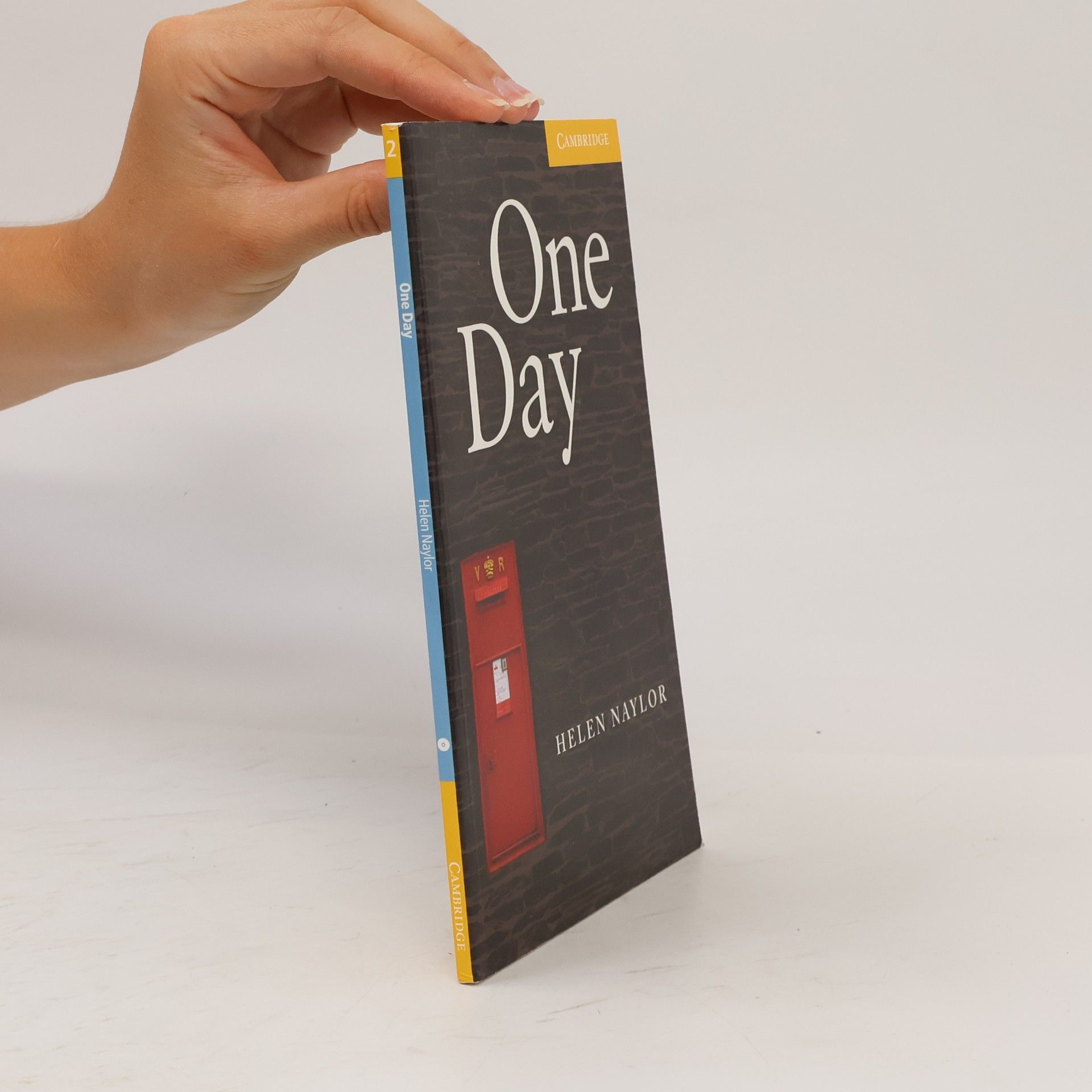 Helen Naylor Cambridge English Readers - 2: One Day Level 2
