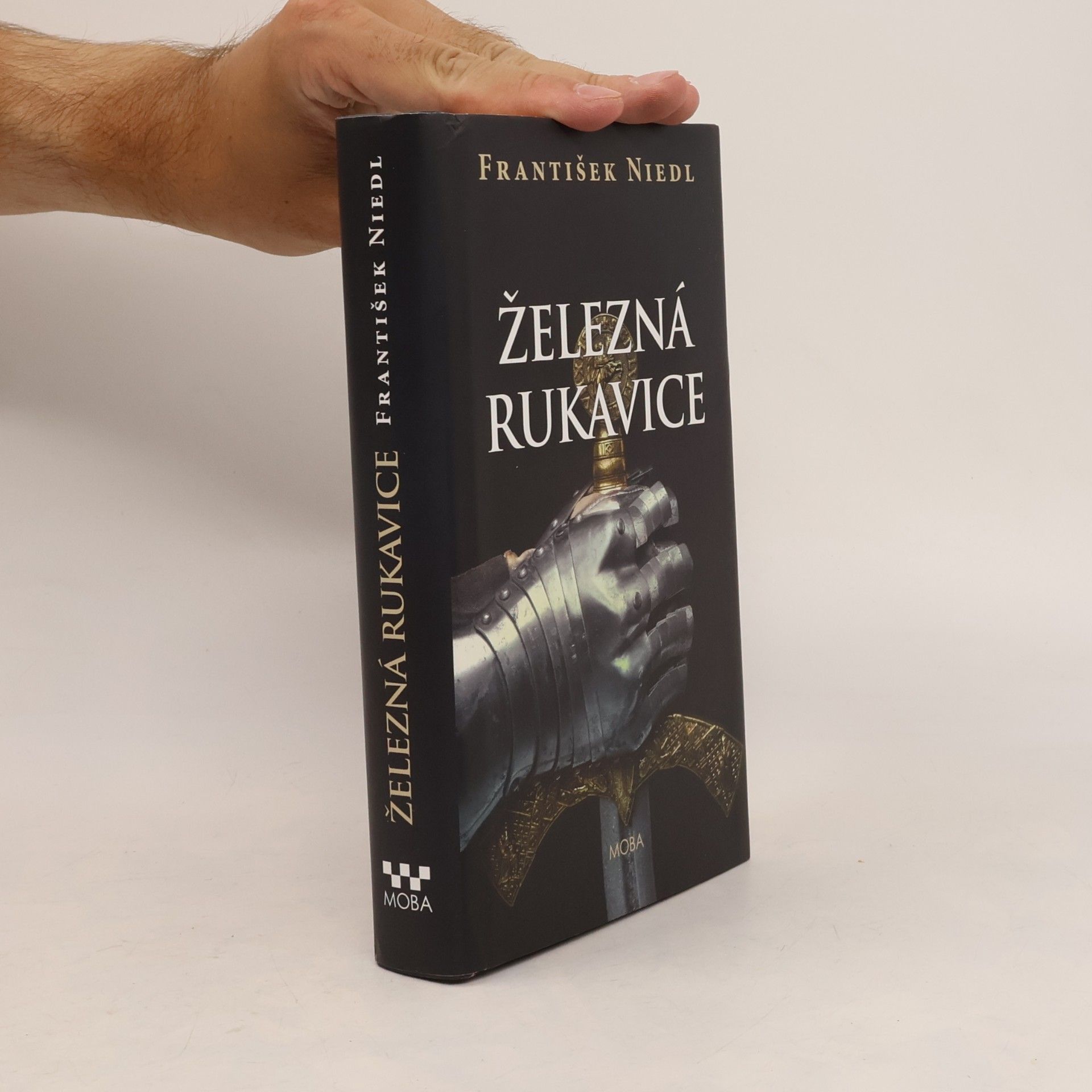 František Niedl Železná rukavice