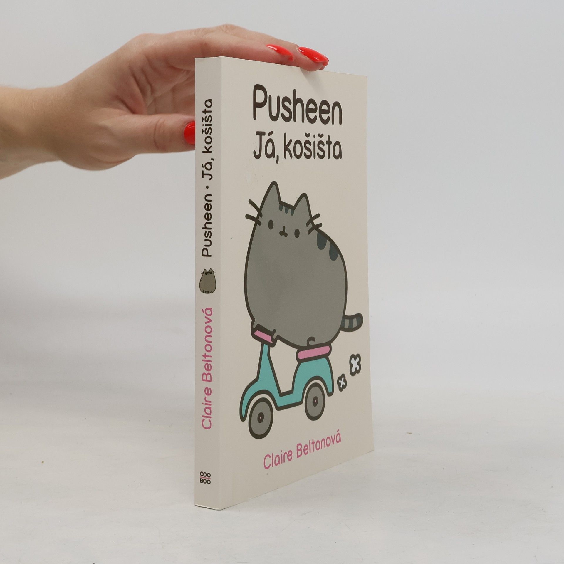 Claire Belton Pusheen : já, košišta