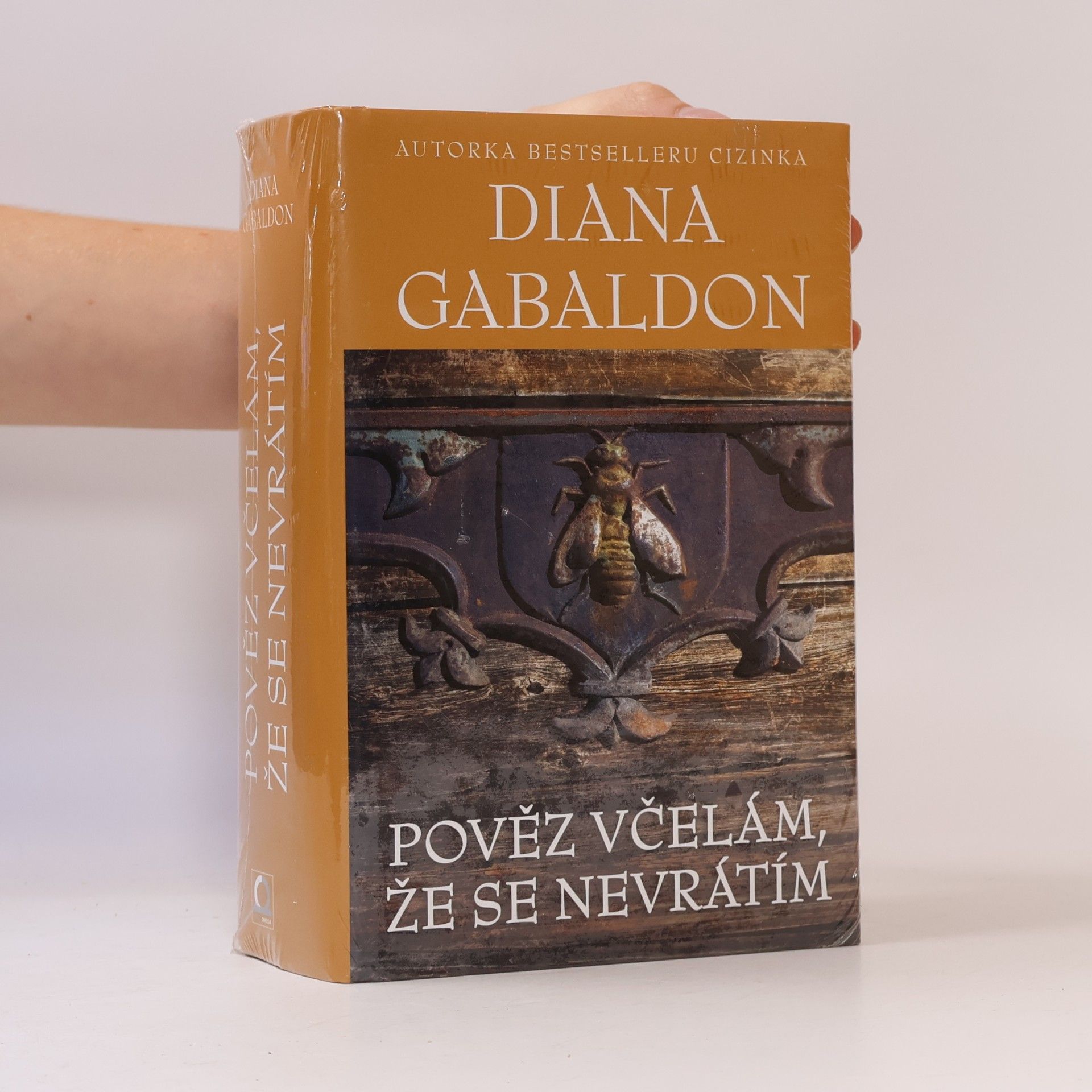 Diana Gabaldon Pověz včelám, že se nevrátím