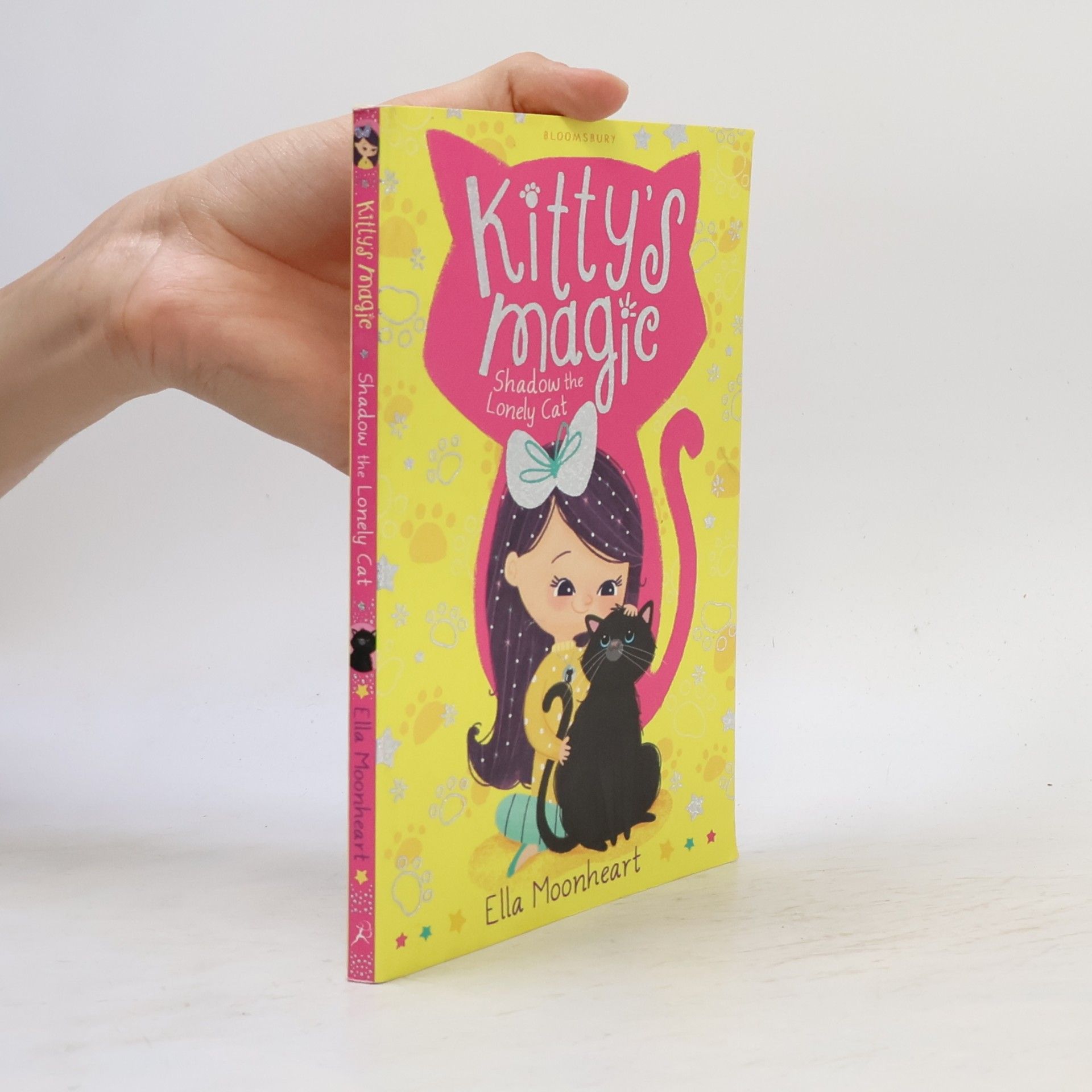 Ella Moonheart Kitty's Magic. Shadow the Lonely Cat