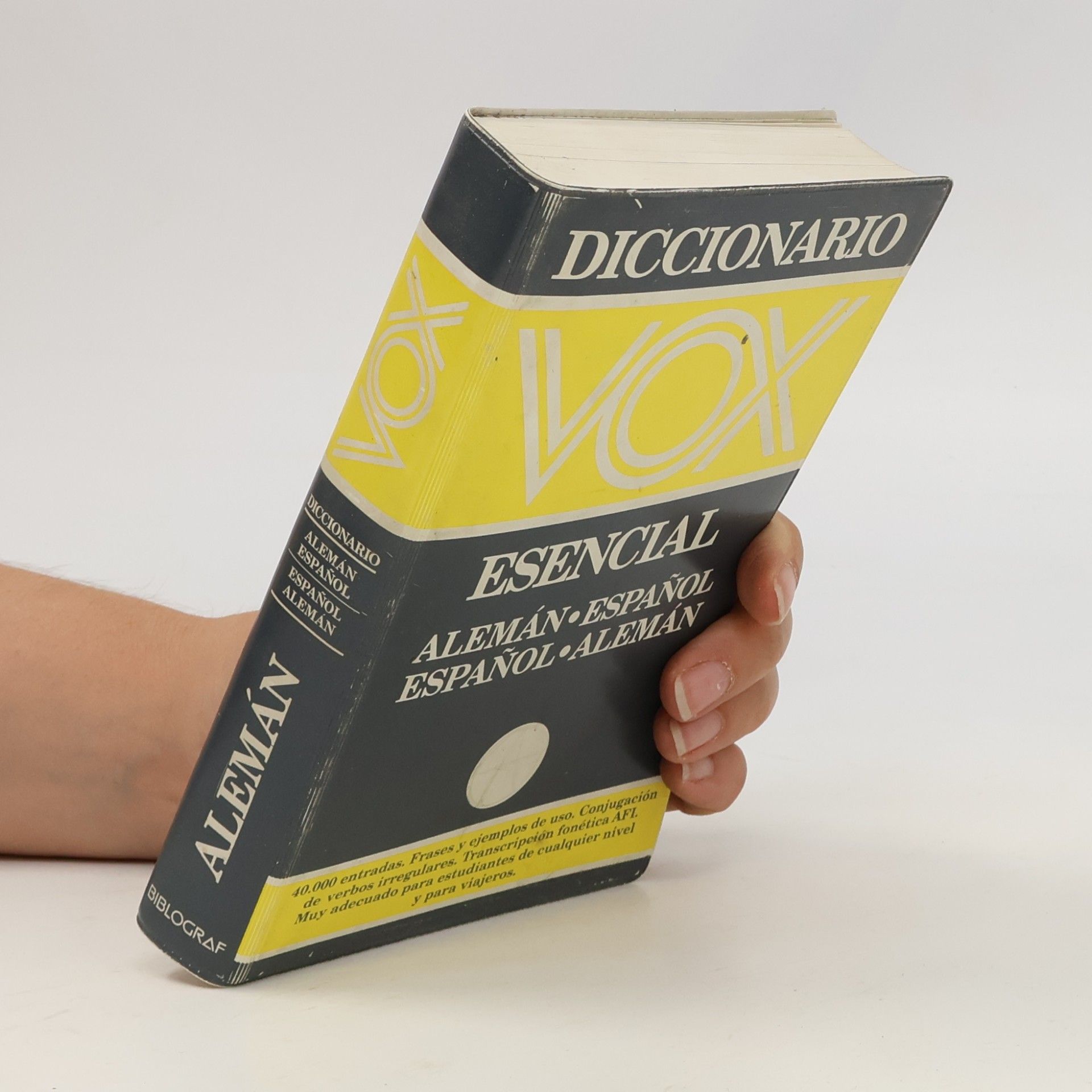 Diccionario esencial alemán-español, español-alemán