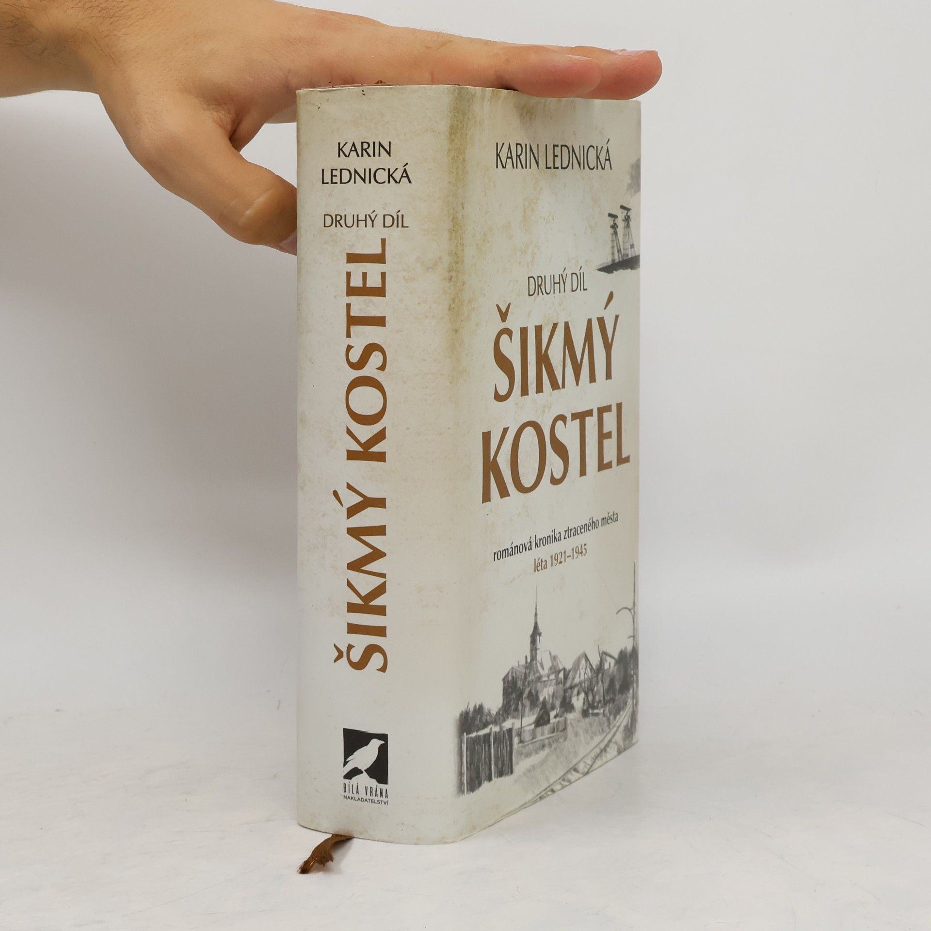 Karin Lednická Šikmý kostel 2