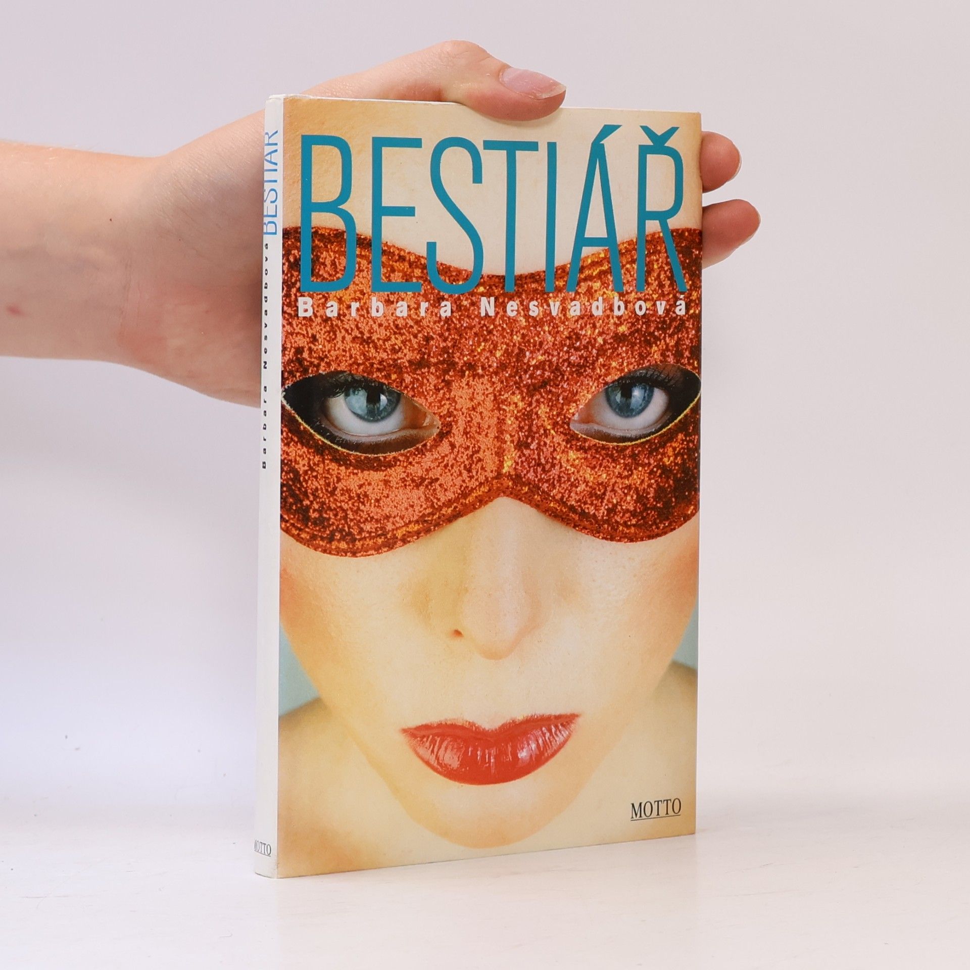 Bára Nesvadbová Bestiář