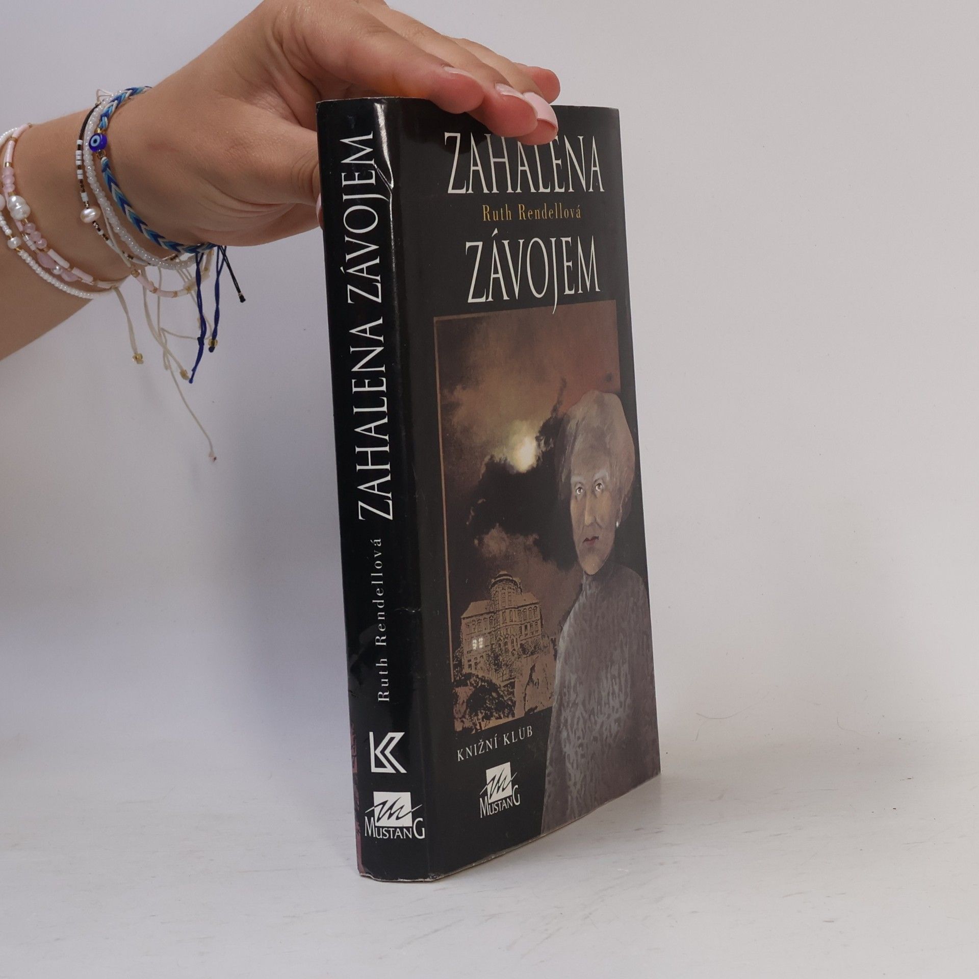 Ruth Rendell Zahalena závojem