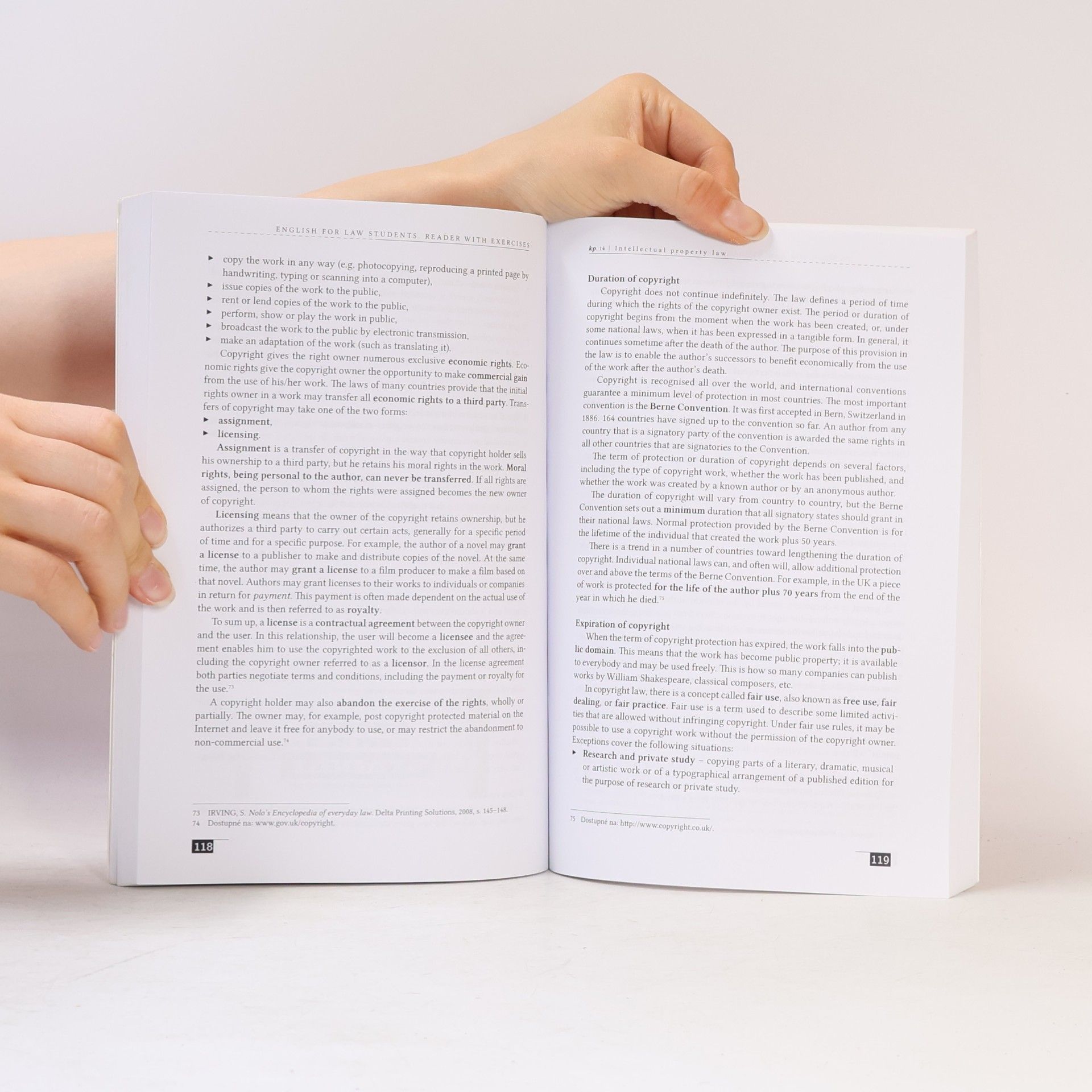 Zuzana Kurucová English for law students : reader with exercises