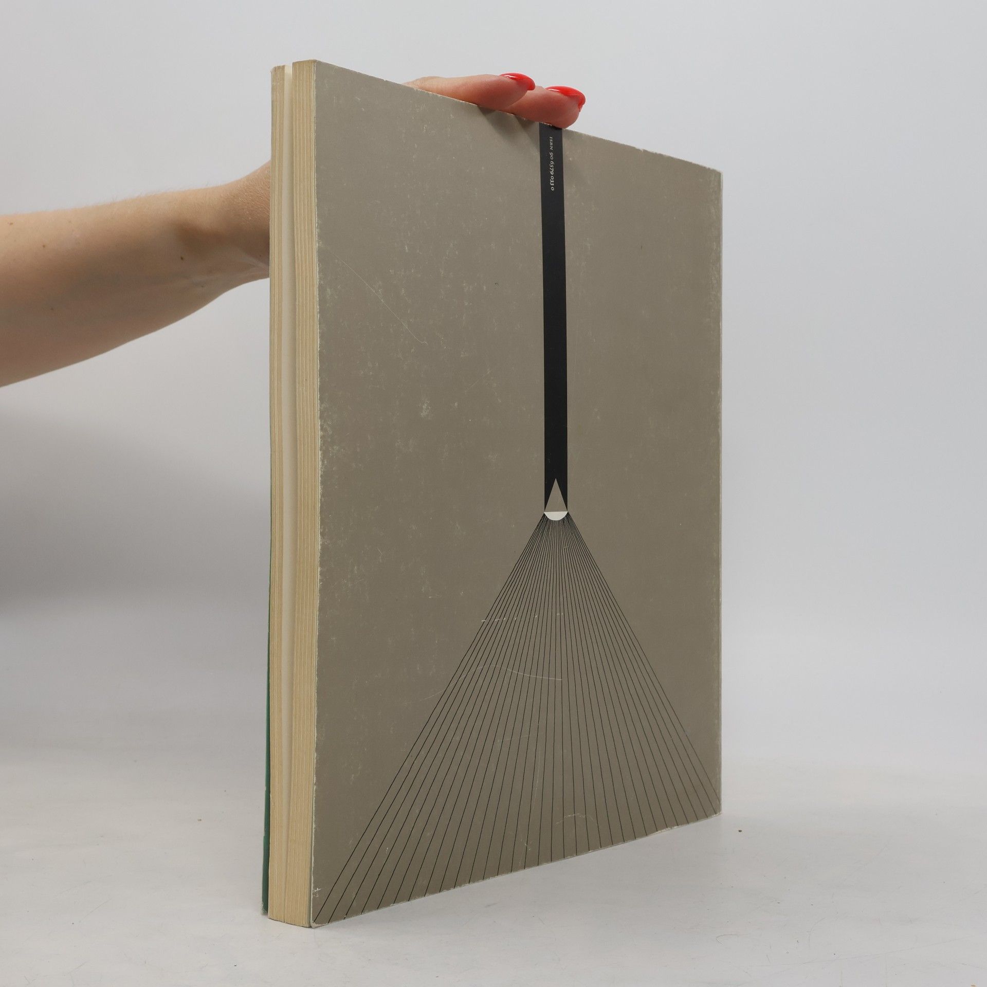 Various authors Photography between Covers. Foto in omslag
