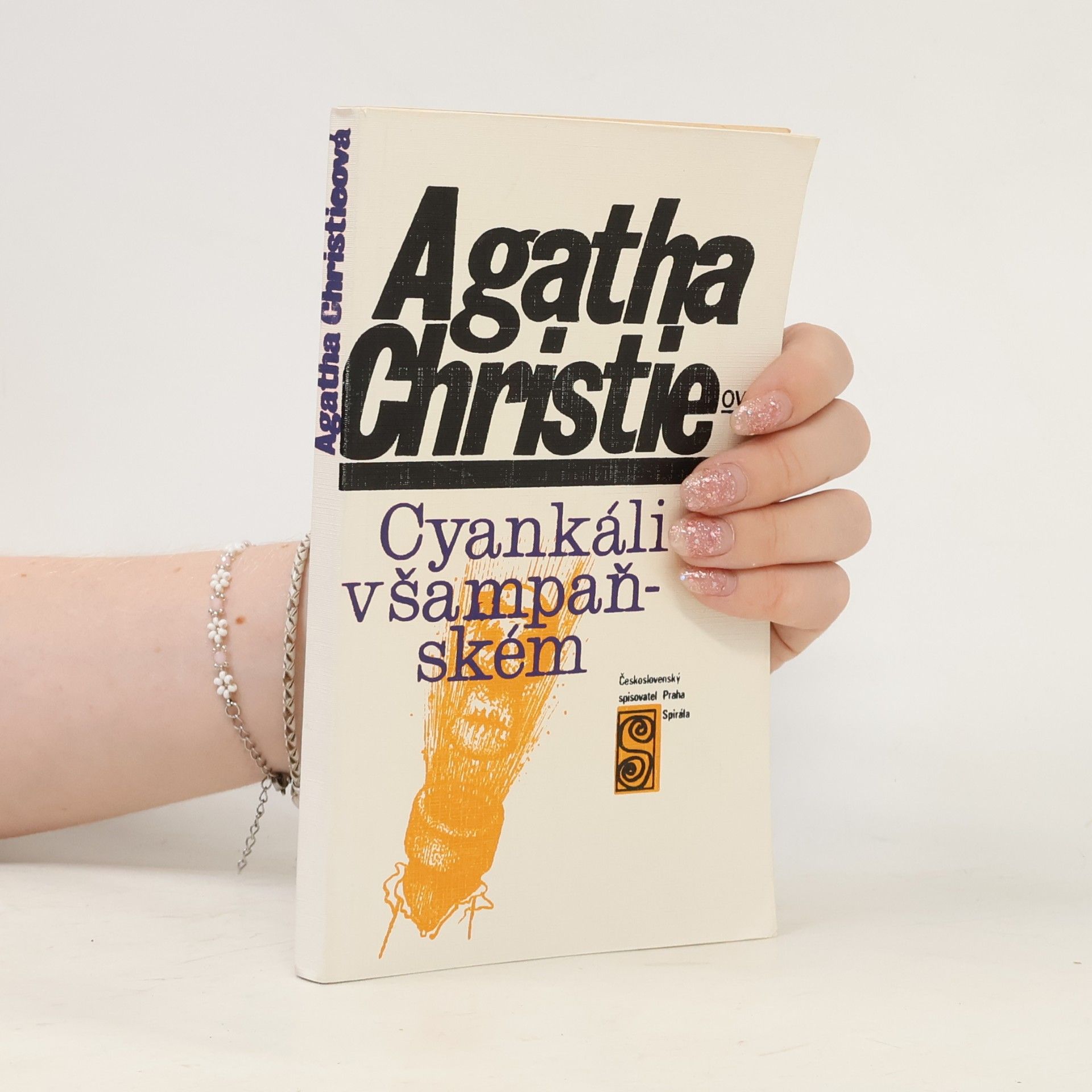Agatha Christie Cyankáli v šampaňském