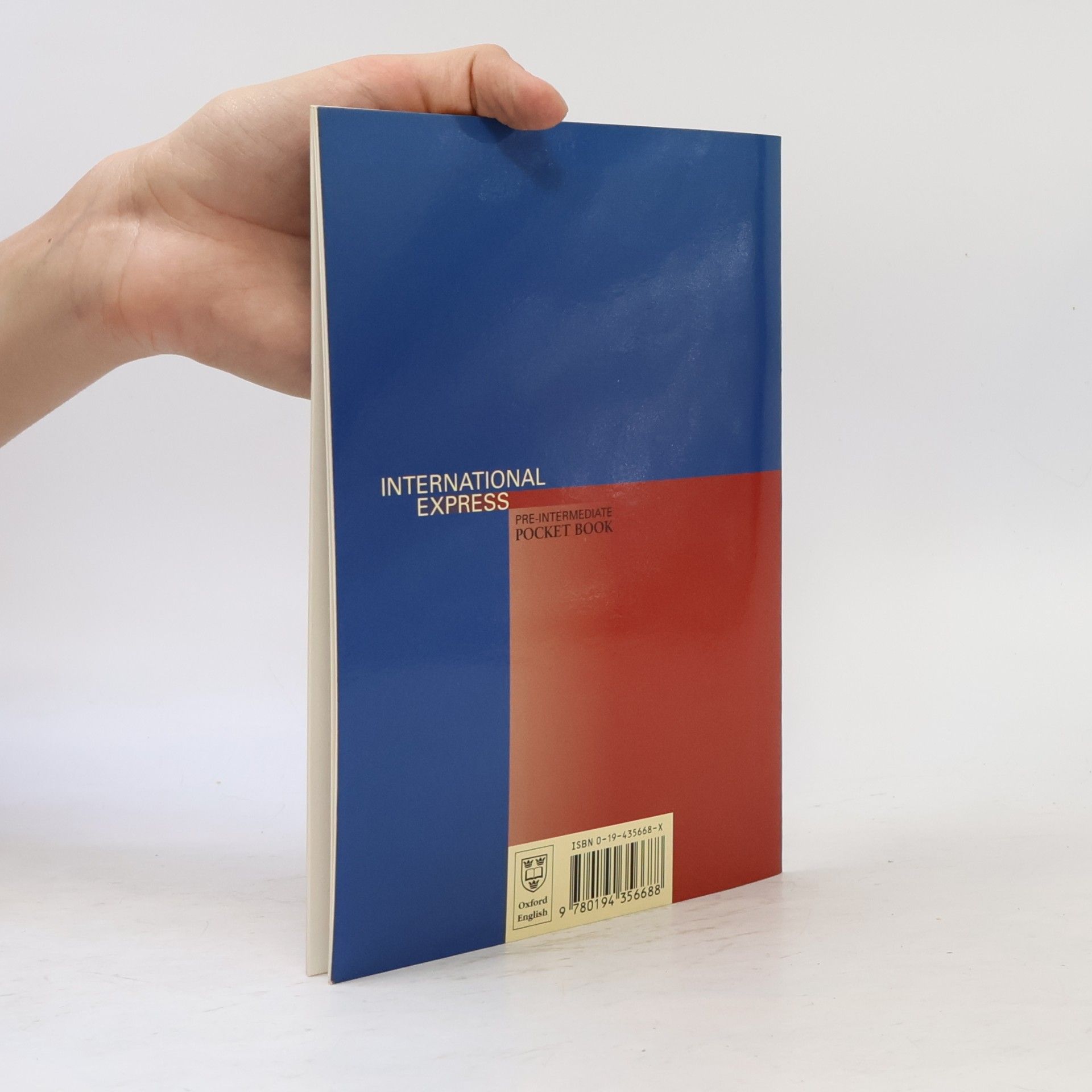 Liz Taylor International express pre-intermediate : pocket book
