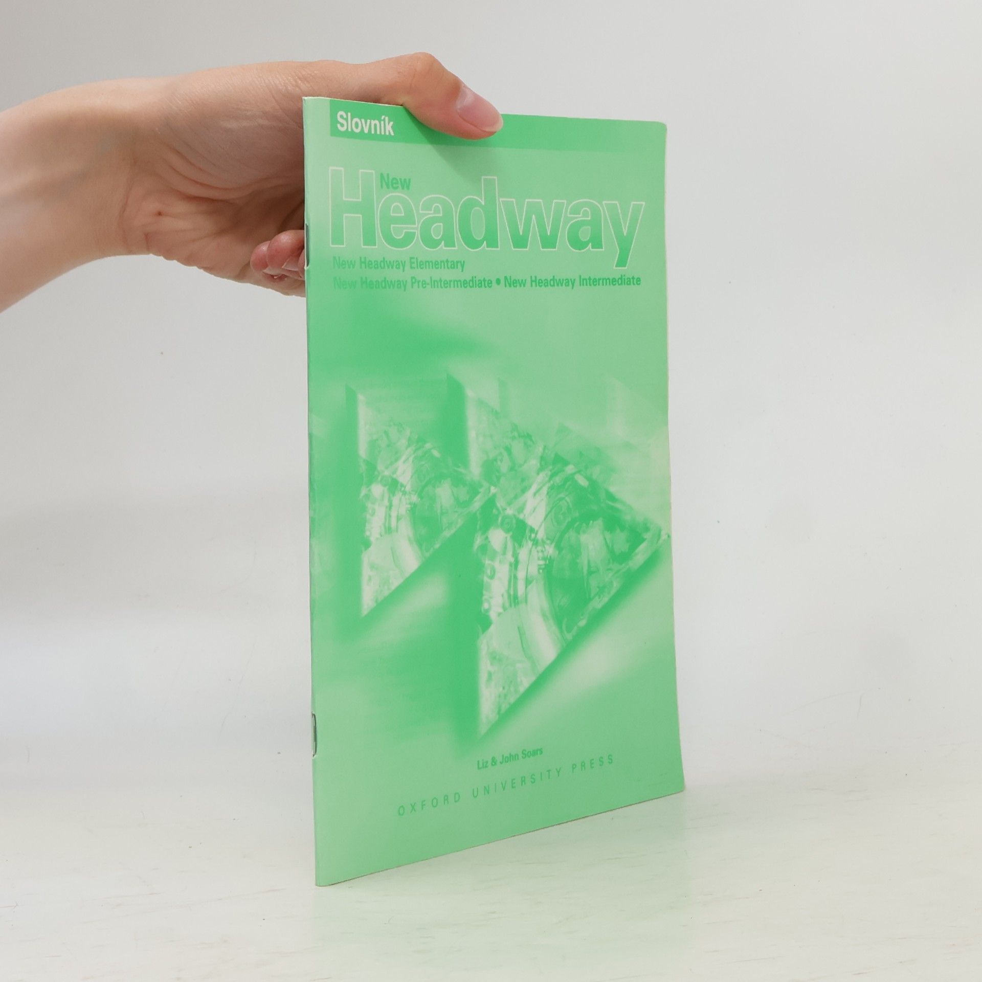 John Soars New Headway Elementary/Pre-intermediate/Intermediate - slovník CZ