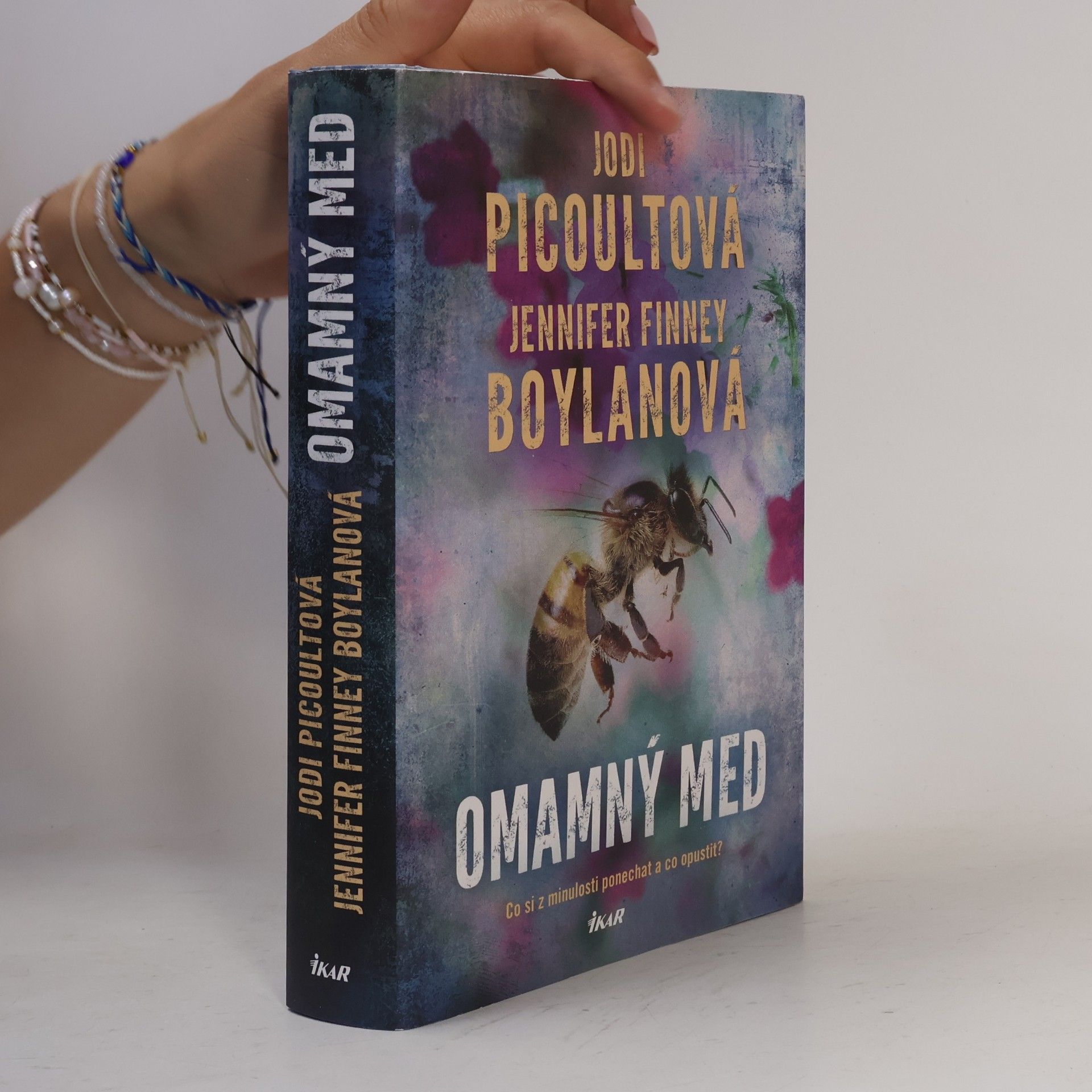 Jodi Picoult Omamný med