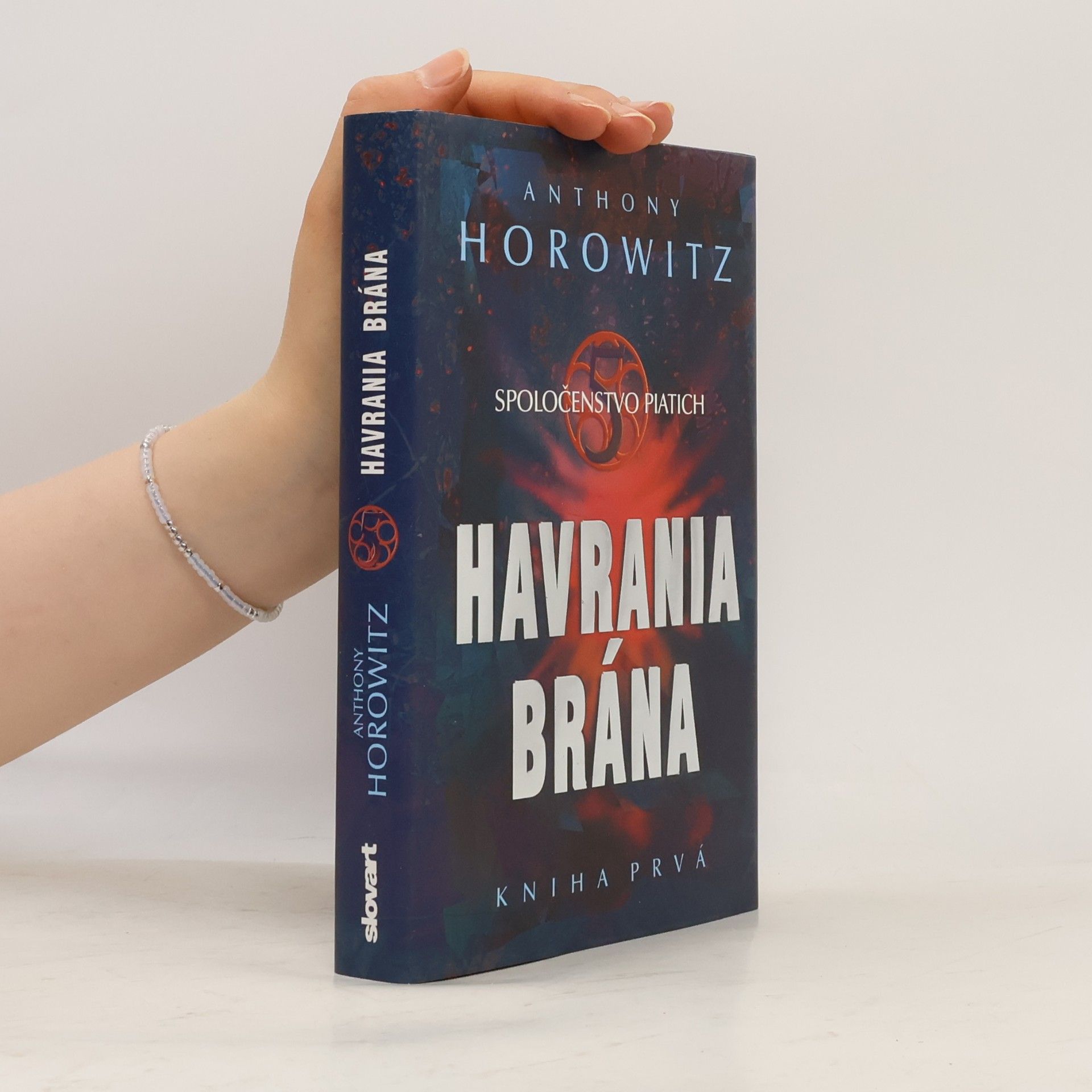 Anthony Horowitz Spoločenstvo piatich 1. Havrania brána
