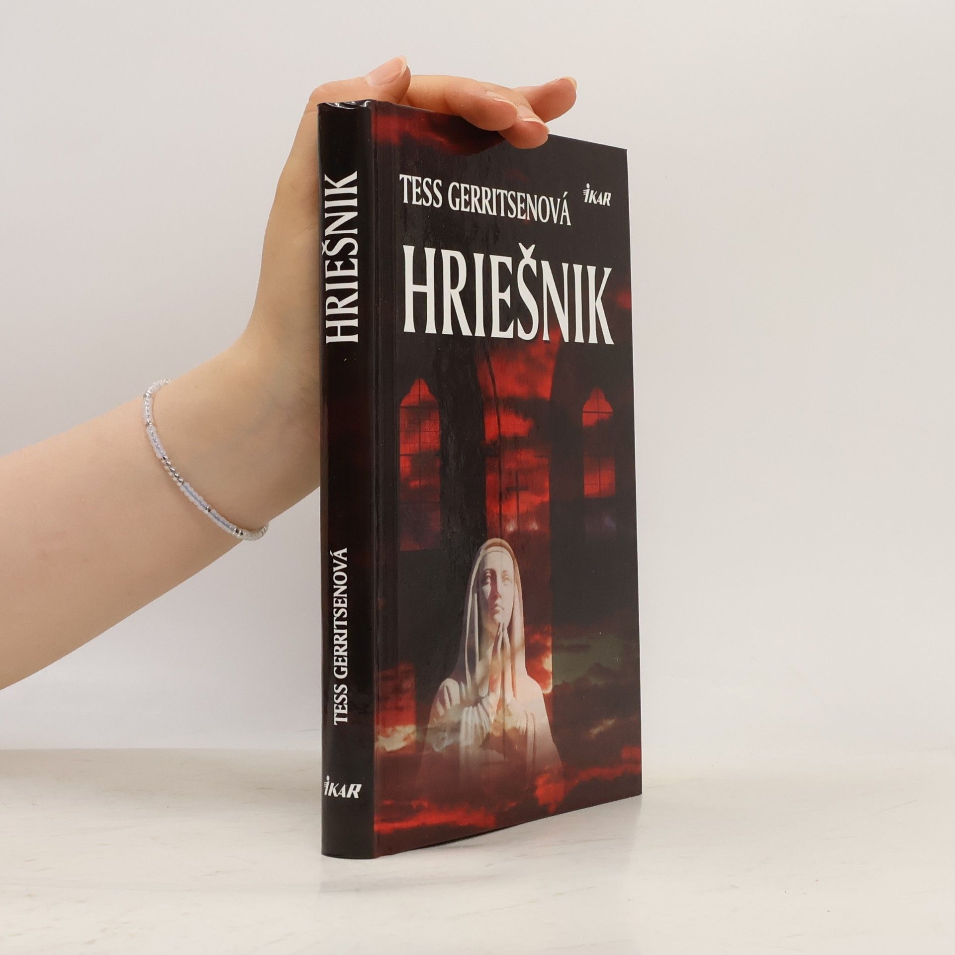 Tess Gerritsen Hriešnik