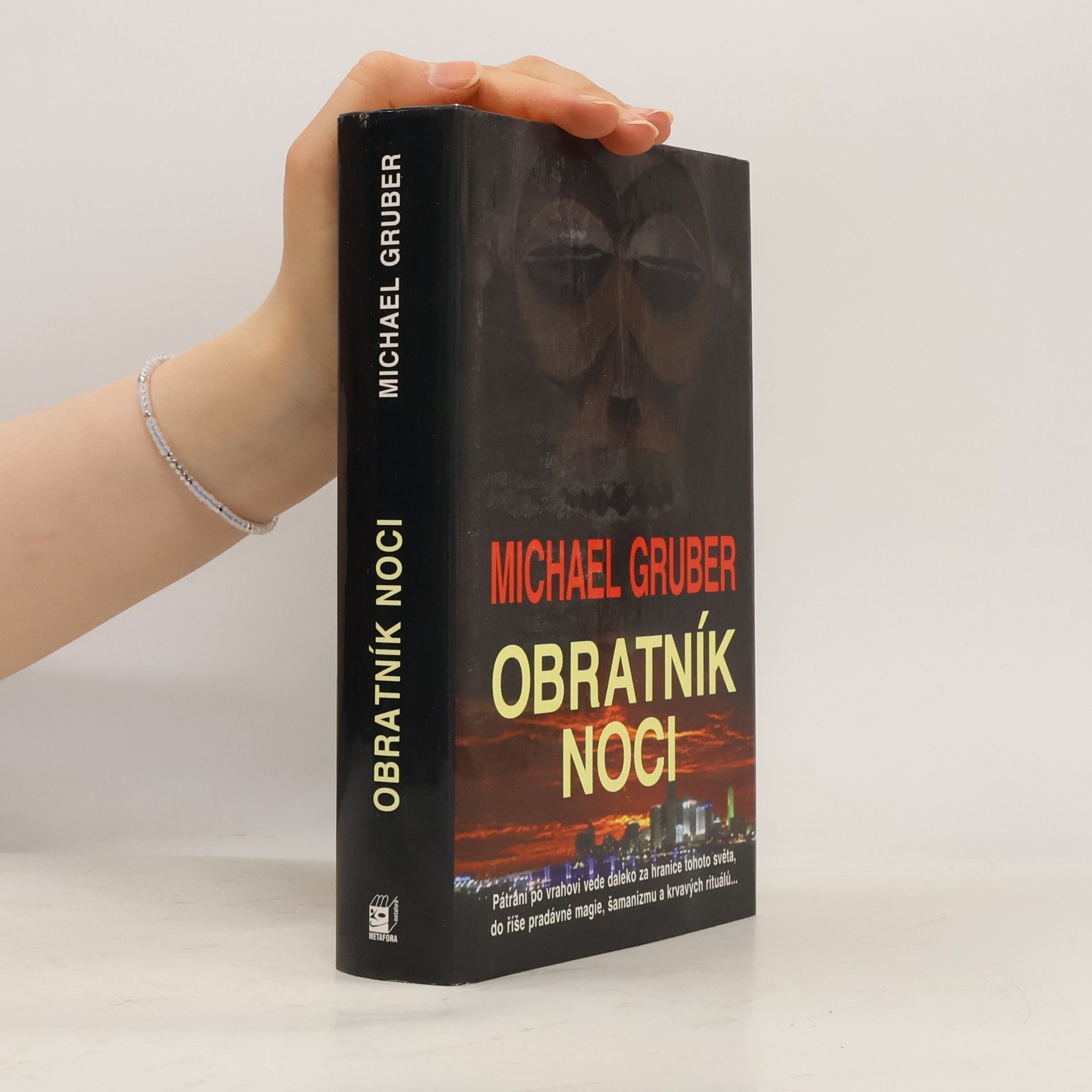 Michael Gruber Obratník noci